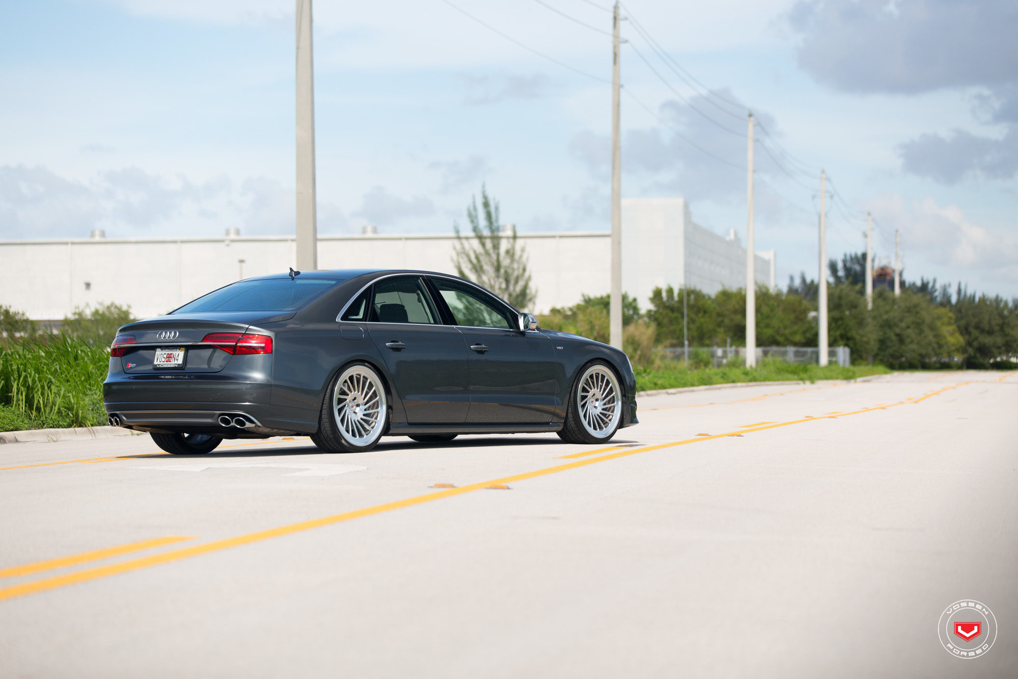 AUDI S8 - VOSSEN FORGED: LC SERIES: LC-106T