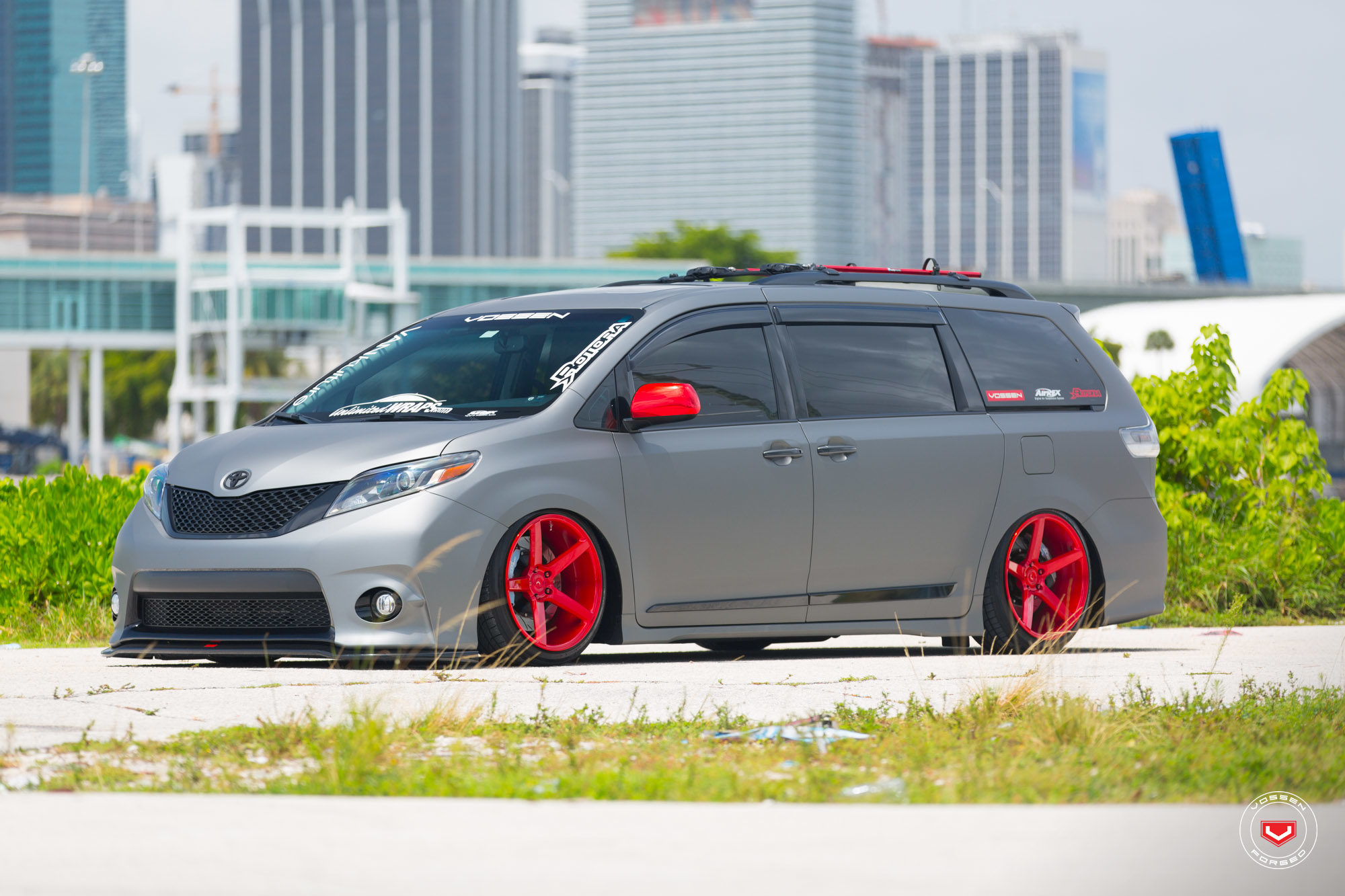 TOYOTA SIENNA - VOSSEN FORGED: PRECISION SERIES: VPS-303