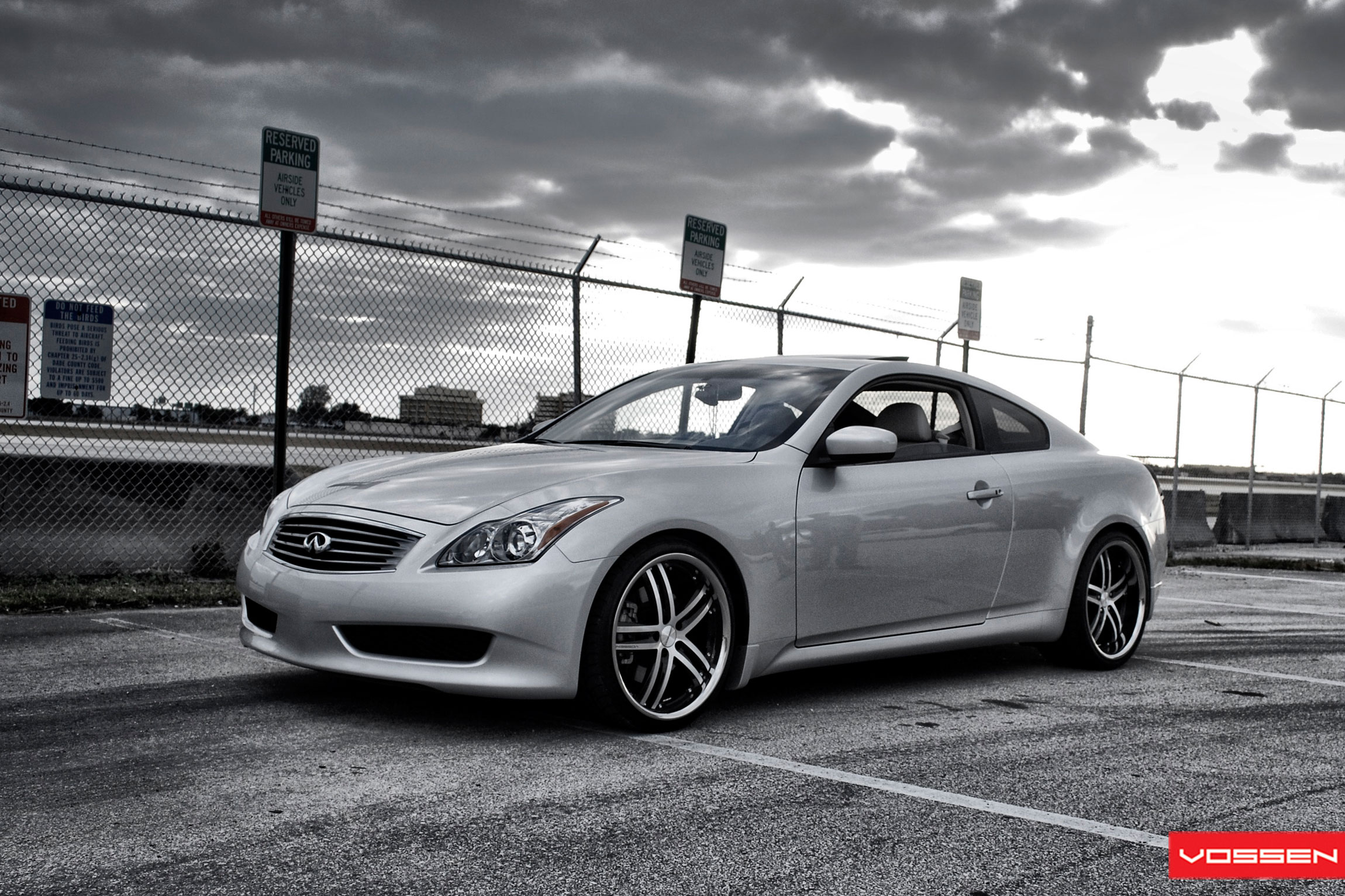 Infiniti G37 - Vossen Vvs085