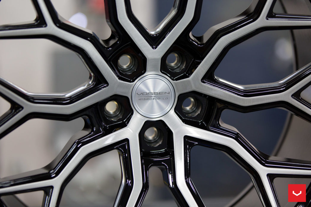 Topics tagged under retrofits on Rao vặt 24 - Diễn đàn rao vặt miễn phí | Đăng tin nhanh hiệu quả - Page 2 Vossen-HF-2-Wheel-Tinted-Gloss-Black-Hybrid-Forged-Series-%C2%A9-Vossen-Wheels-2018-1002-1047x698