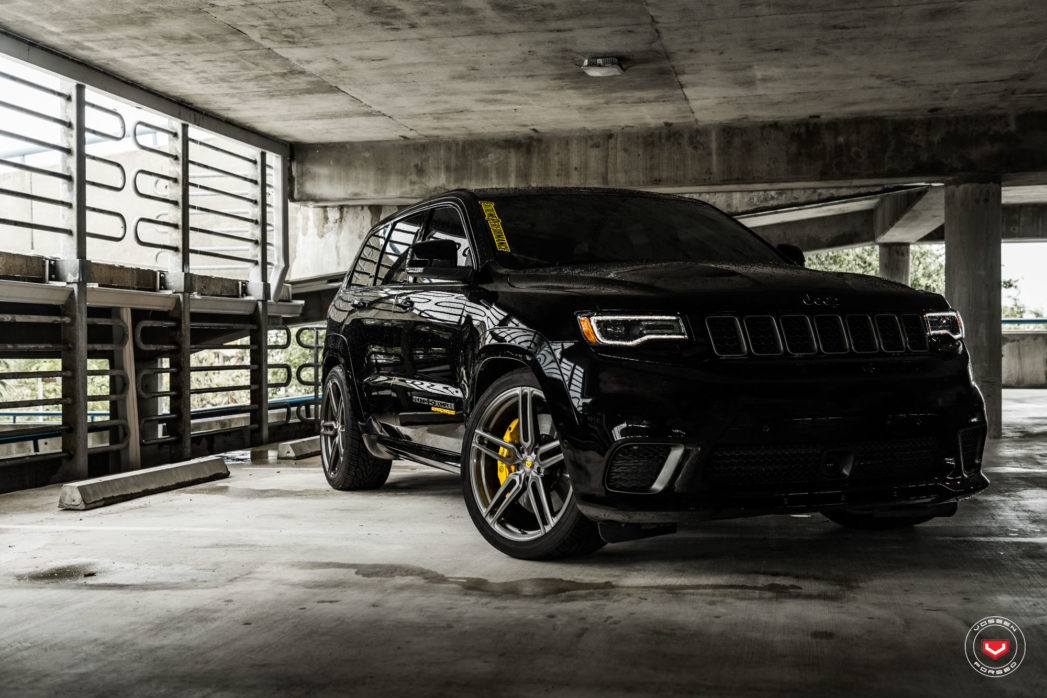 Jeep grand cherokee srt8 самый быстрый