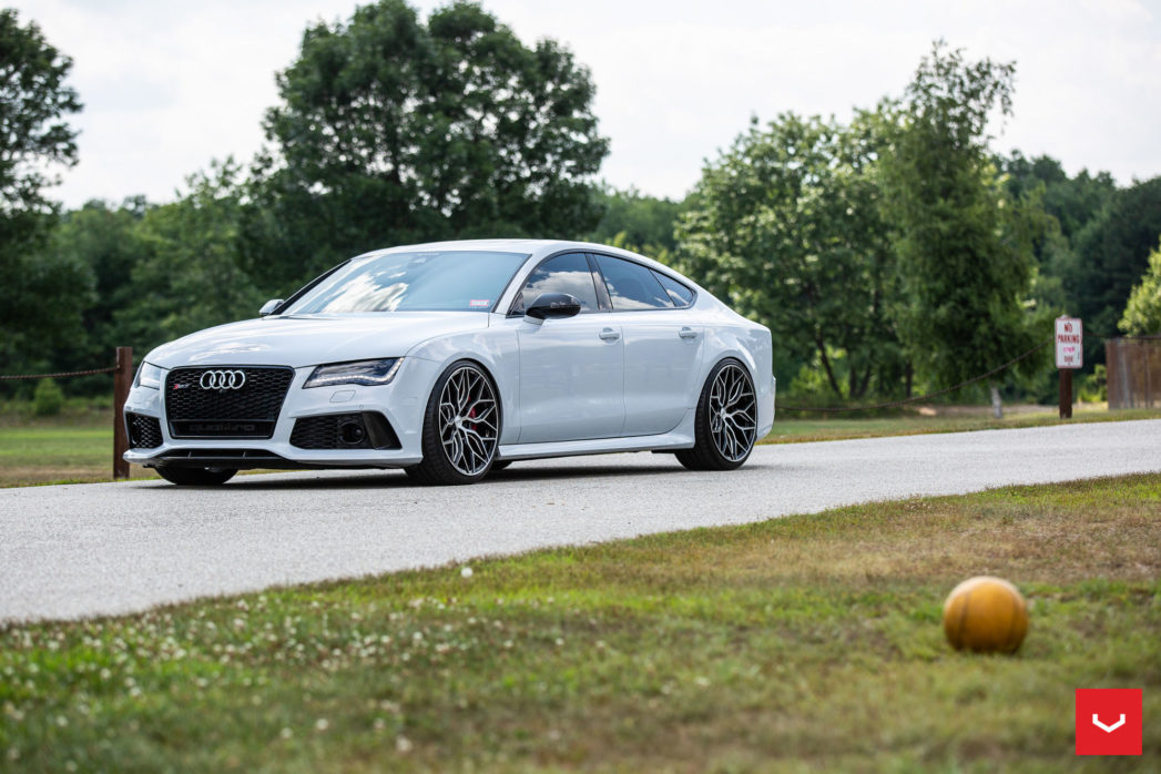 AUDI RS7 - HYBRID FORGED SERIES: HF-2 - Vossen Wheels