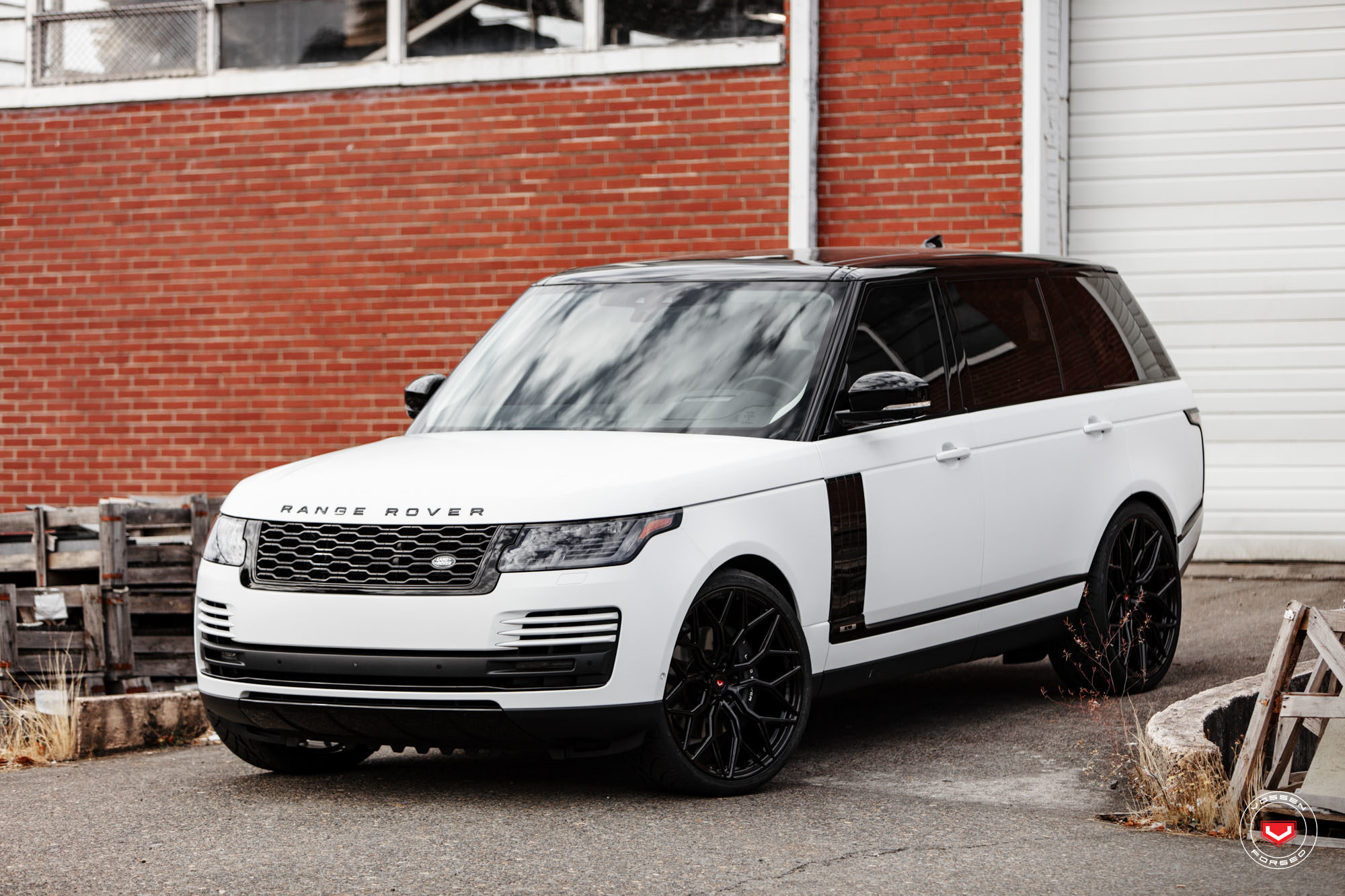 Range Rover Style 17 LAND ROVER RANGE ROVER - VOSSEN FORGED - SERIES 17: S17-01 - Vossen Wheels