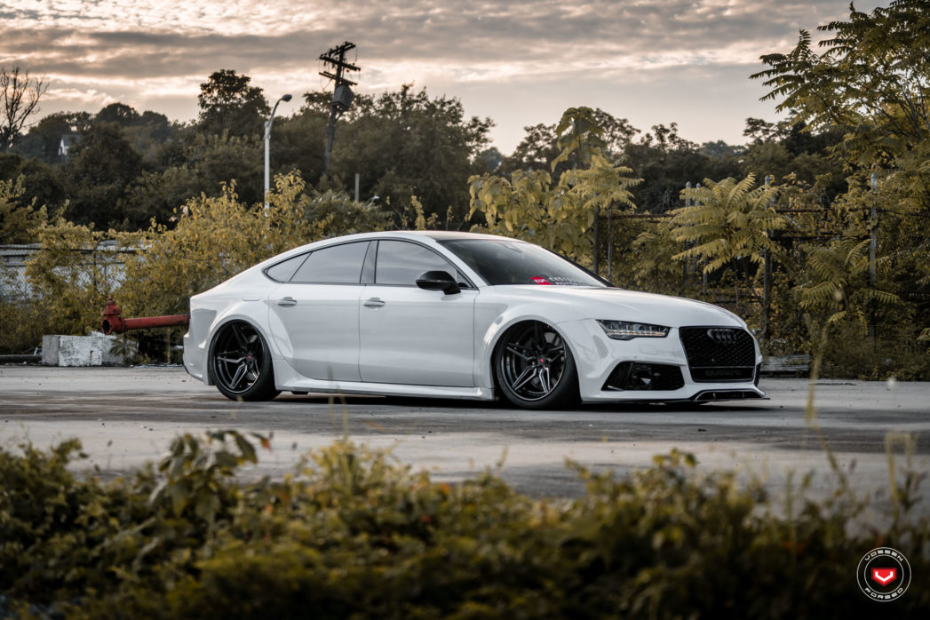 Ауди rs7 белая