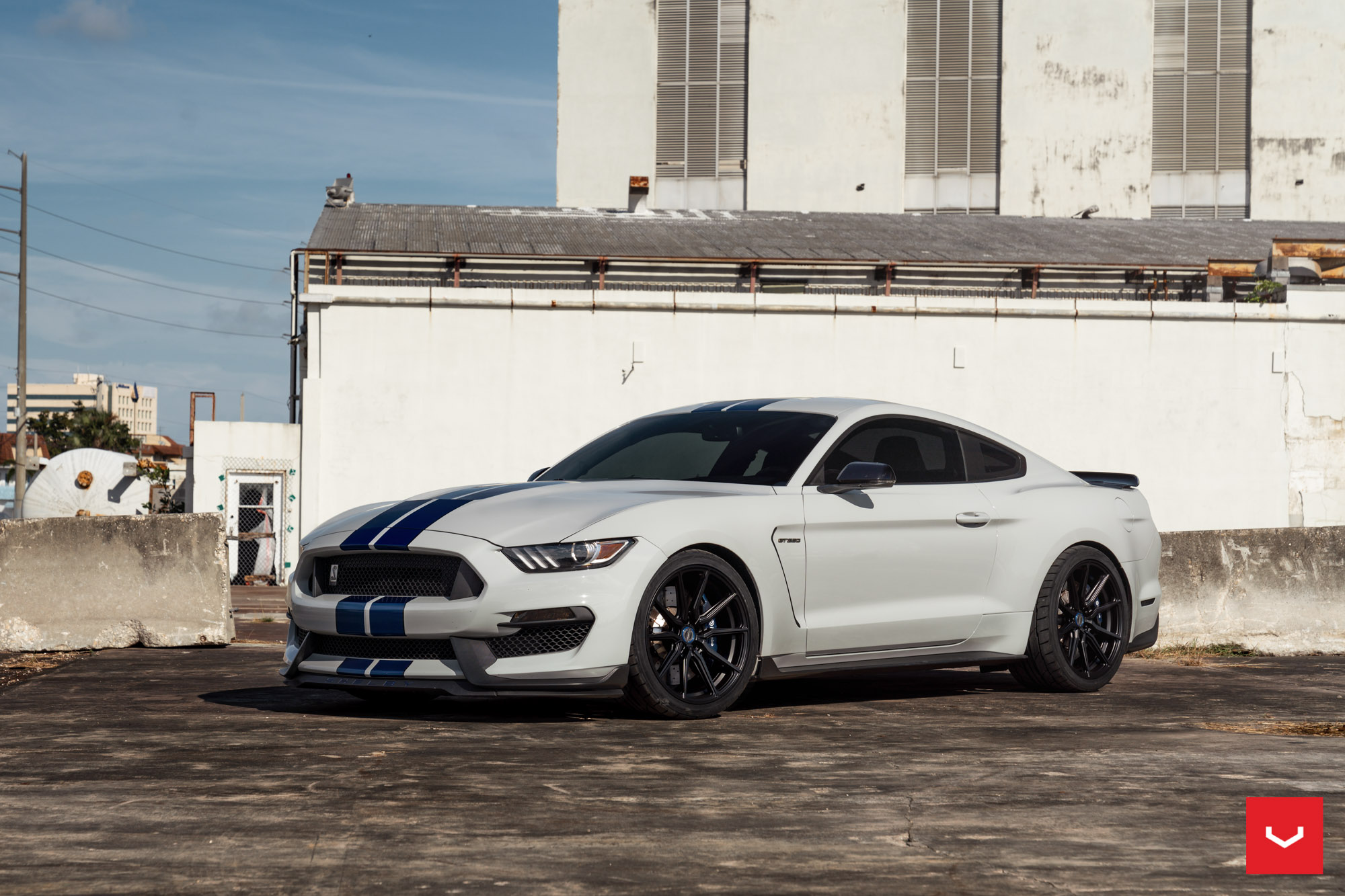 FORD MUSTANG GT350 - HYBRID FORGED SERIES: HF-3 - Vossen Wheels