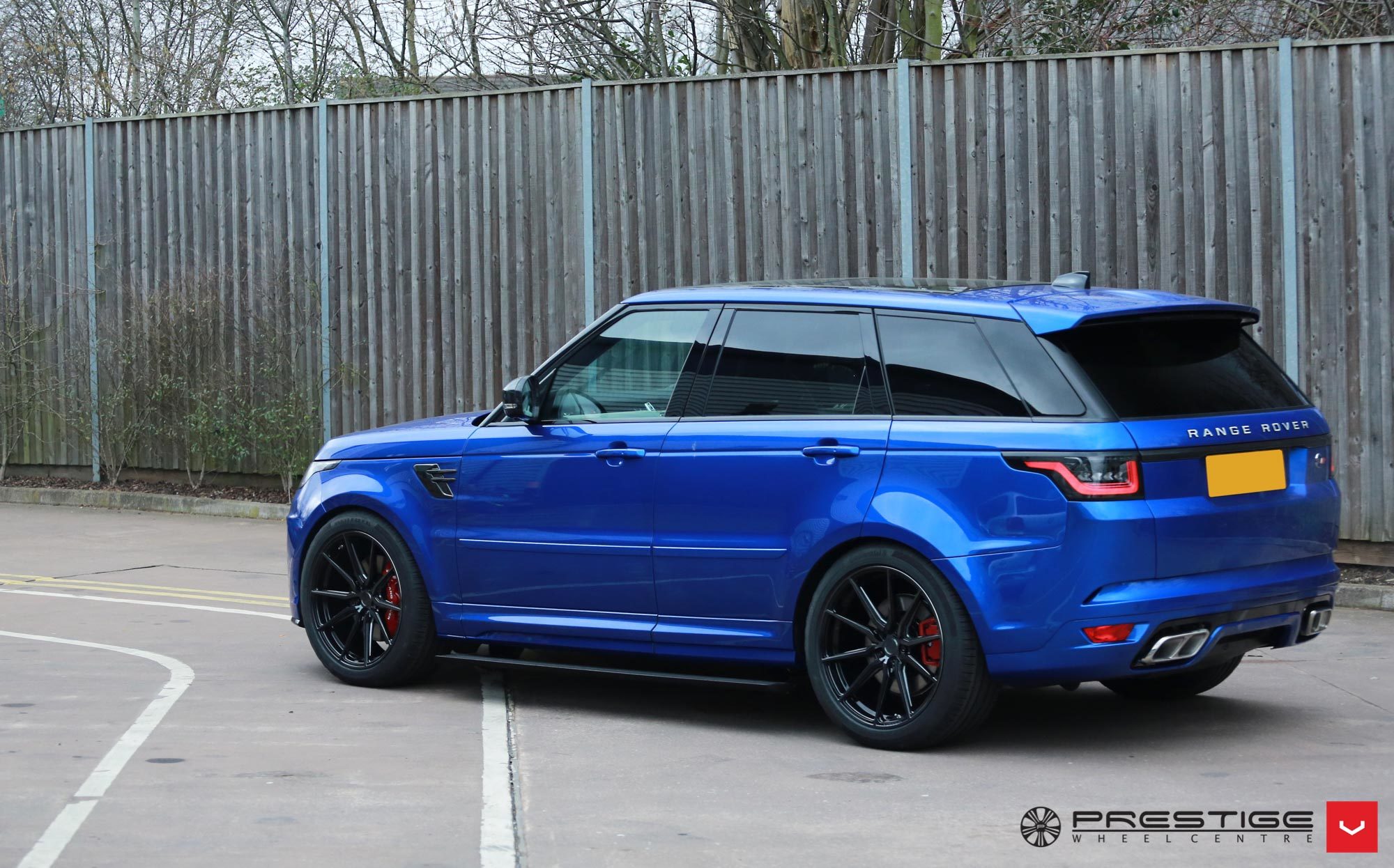 LAND ROVER RANGE ROVER - HYBRID FORGED SERIES: HF-3 - Vossen Wheels