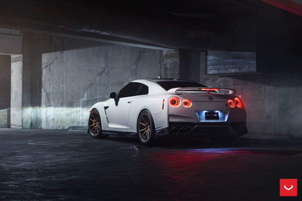 NISSAN GTR - HYBRID FORGED SERIES: HF-3 - Vossen Wheels