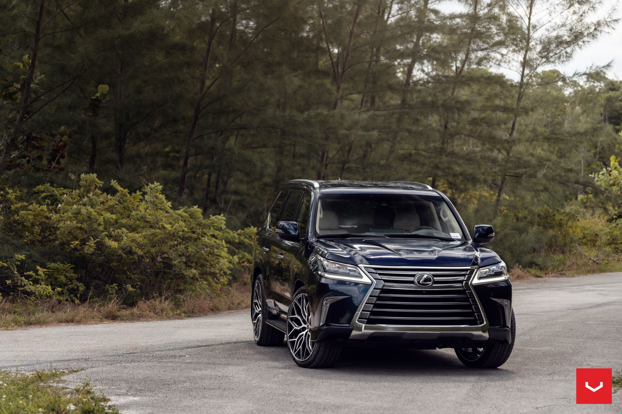 Лобовое стекло lexus lx570