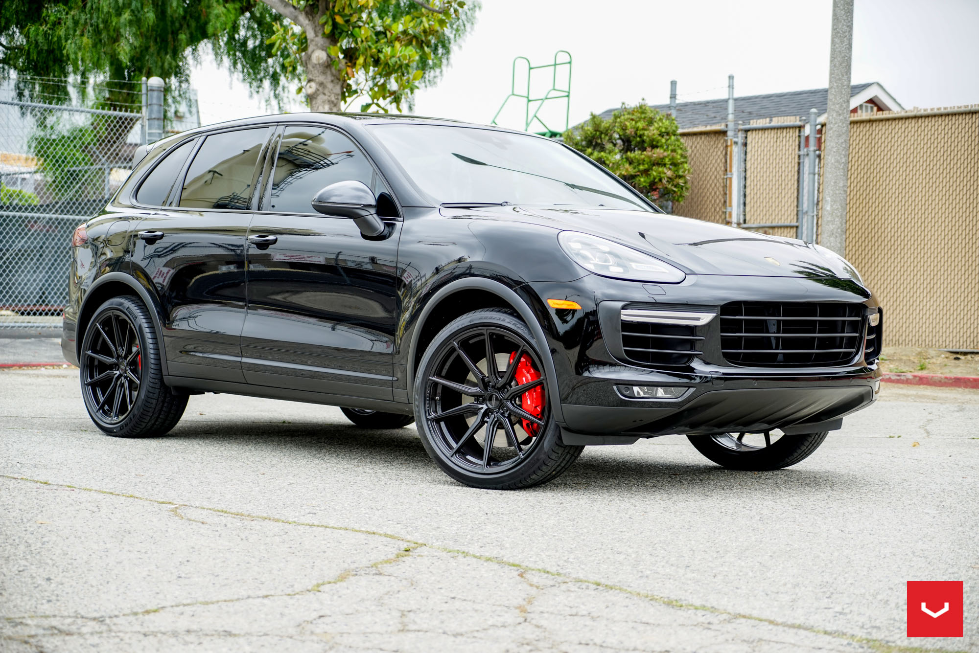 PORSCHE CAYENNE TURBO - HYBRID FORGED SERIES: HF-3 - Vossen Wheels