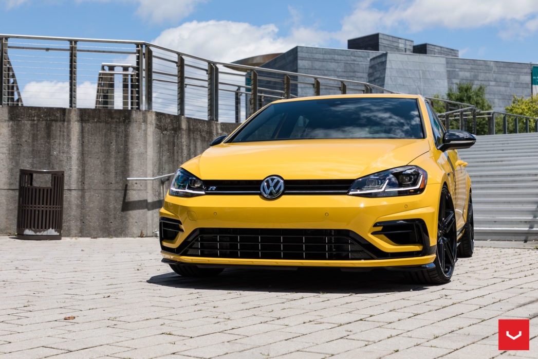 VOLKSWAGEN GOLF R - HYBRID FORGED SERIES: HF-1 - Vossen Wheels