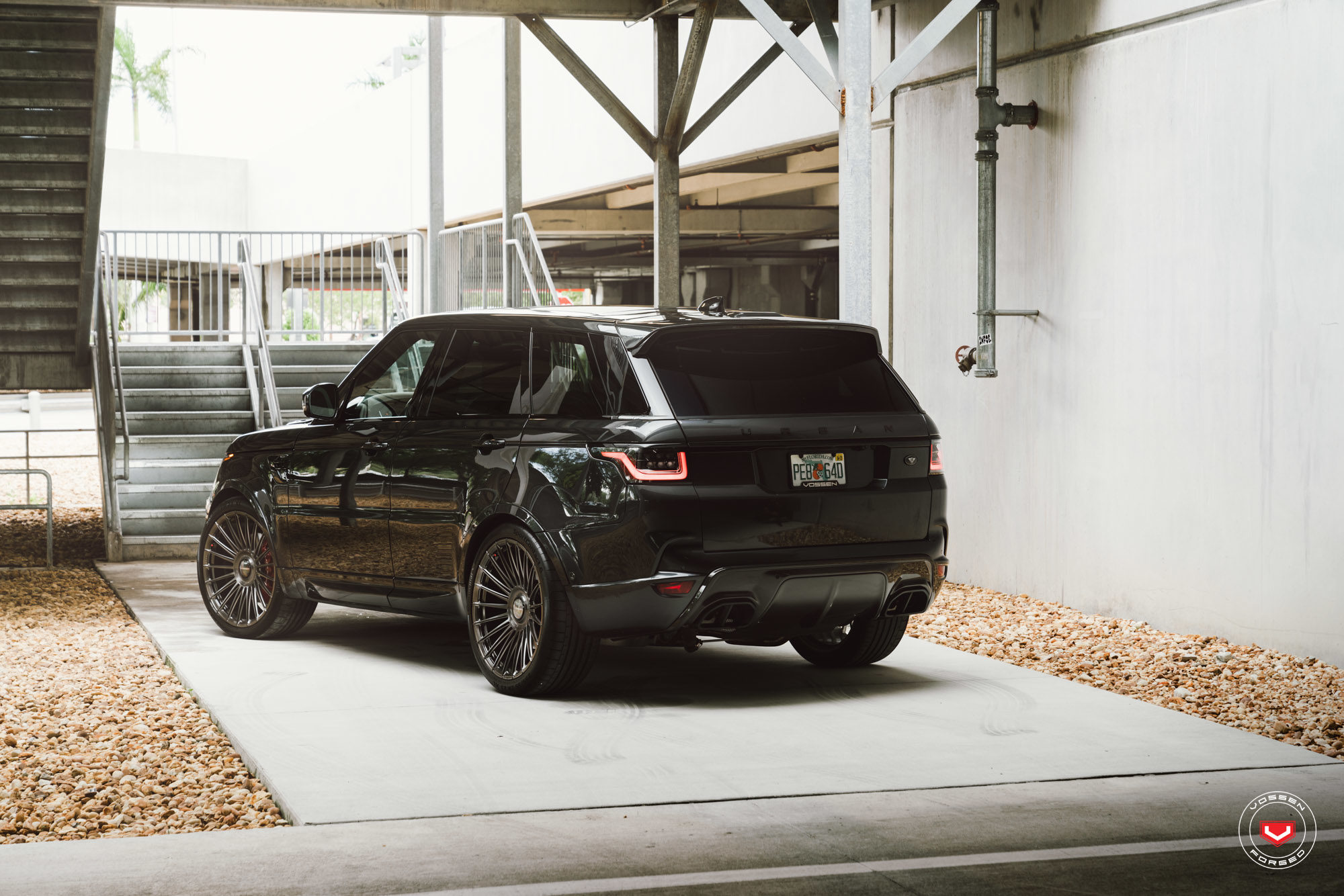 Range Rover Style 17 LAND ROVER RANGE ROVER - SERIES 17: S17-13 - Vossen Wheels