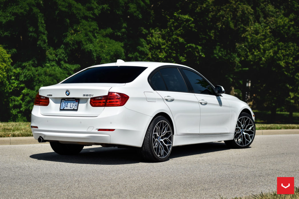 BMW 320i - HYBRID FORGED SERIES: HF-2 - Vossen Wheels