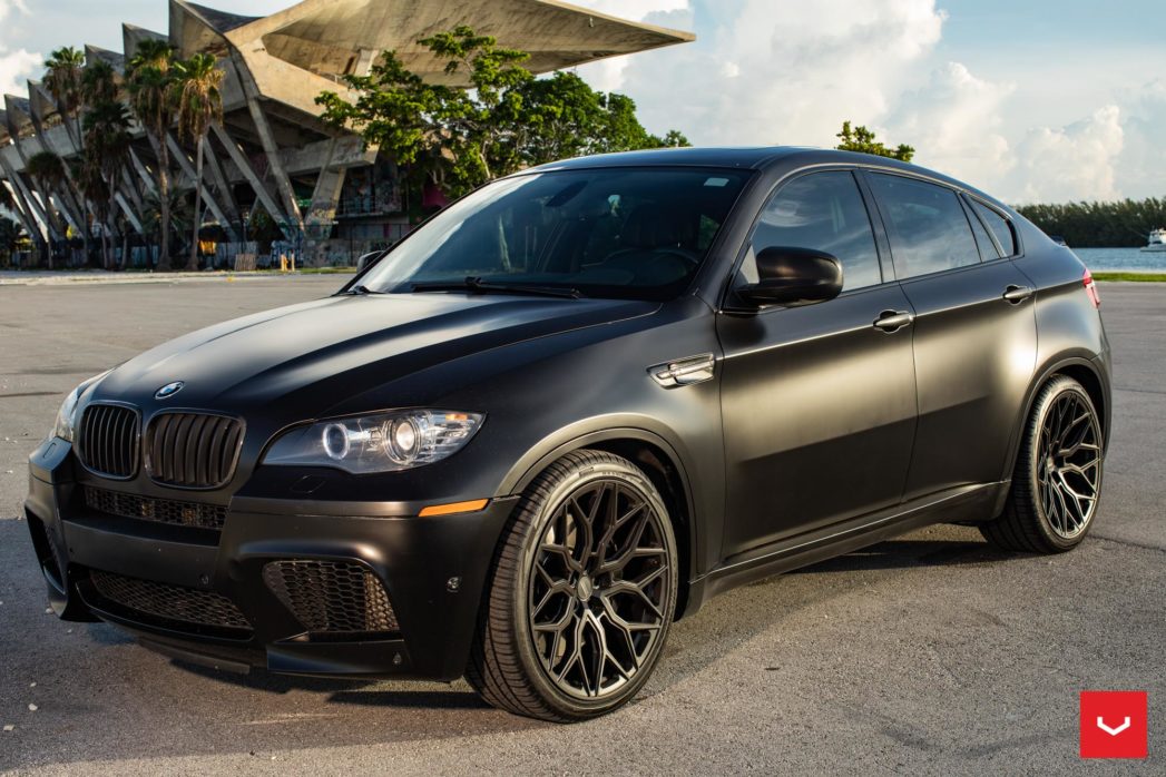 BMW X6M - HYBRID FORGED SERIES: HF-2 - Vossen Wheels