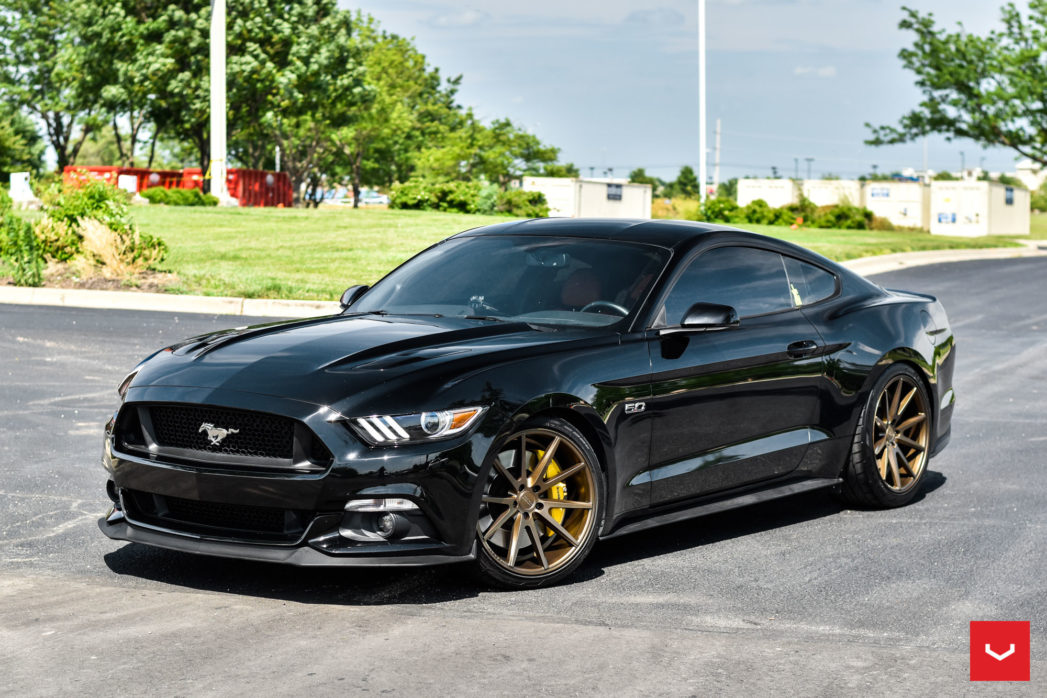 FORD MUSTANG - HYBRID FORGED SERIES: VFS-1 - Vossen Wheels