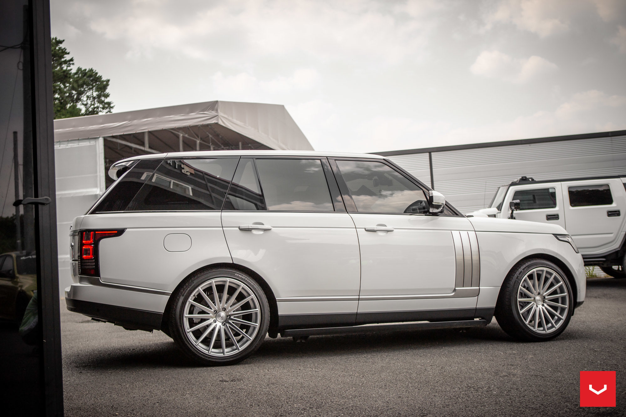 RANGE ROVER VOGUE - HYBRID FORGED SERIES: VFS-2 - Vossen Wheels