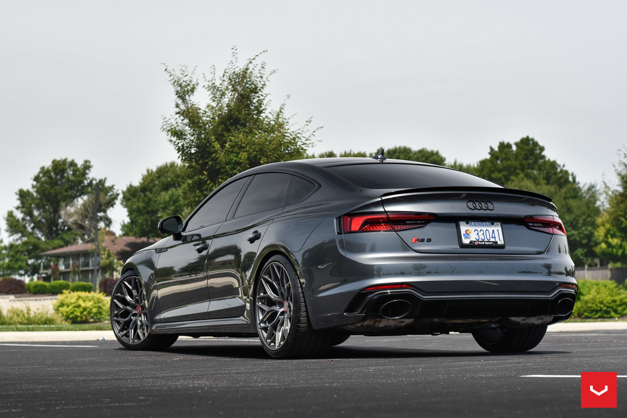 AUDI RS5 SPORTBACK - HYBRID FORGED SERIES: HF-2 - Vossen Wheels