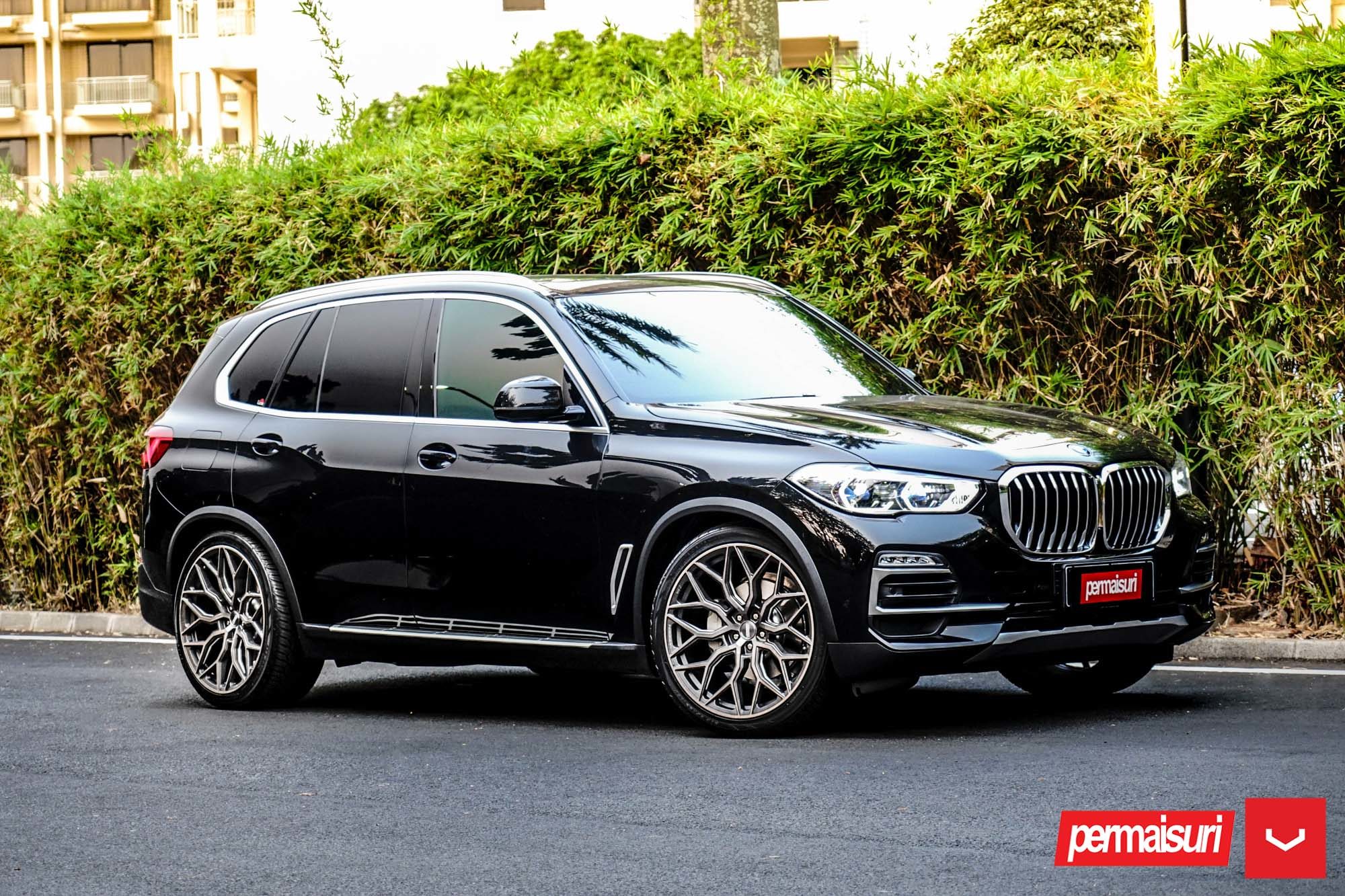 BMW X5 - HYBRID FORGED SERIES: HF-2 - Vossen Wheels