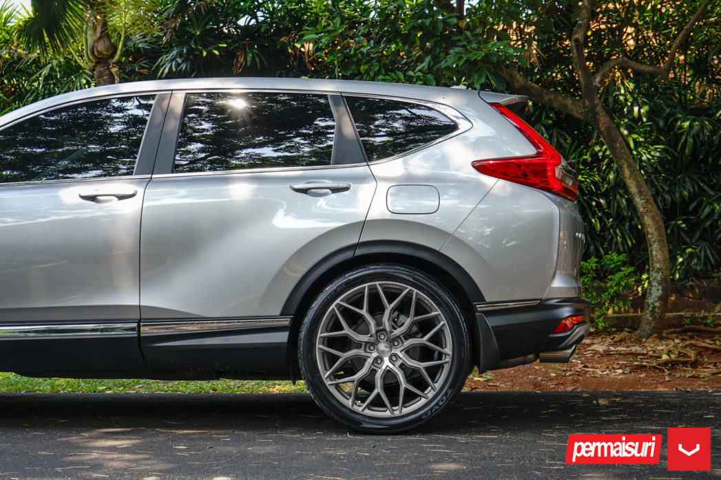 HONDA CR-V - HYBRID FORGED SERIES: HF-2 - Vossen Wheels