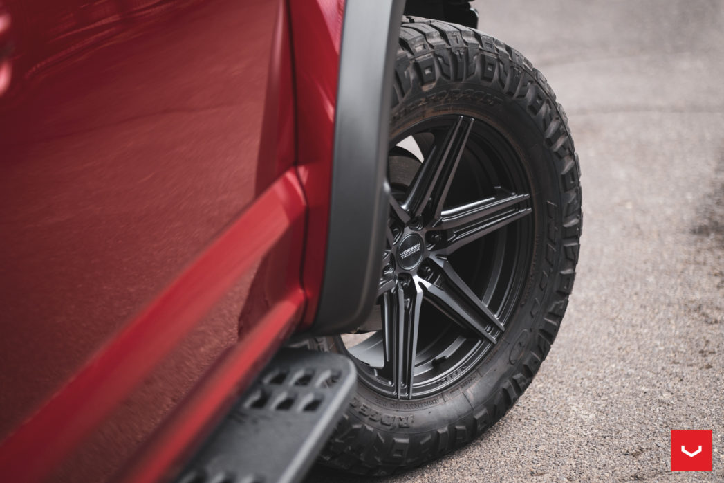 FORD RAPTOR - HYBRID FORGED SERIES: HF6-2 - Vossen Wheels