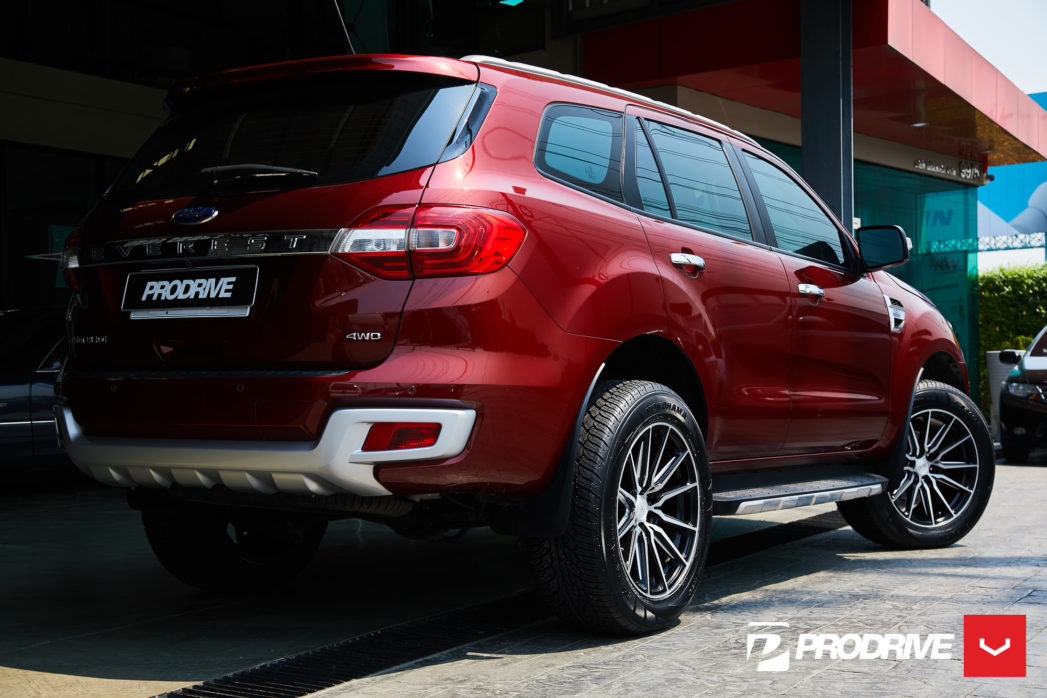 FORD EVEREST - HYBRID FORGED SERIES: HF6-1 - Vossen Wheels