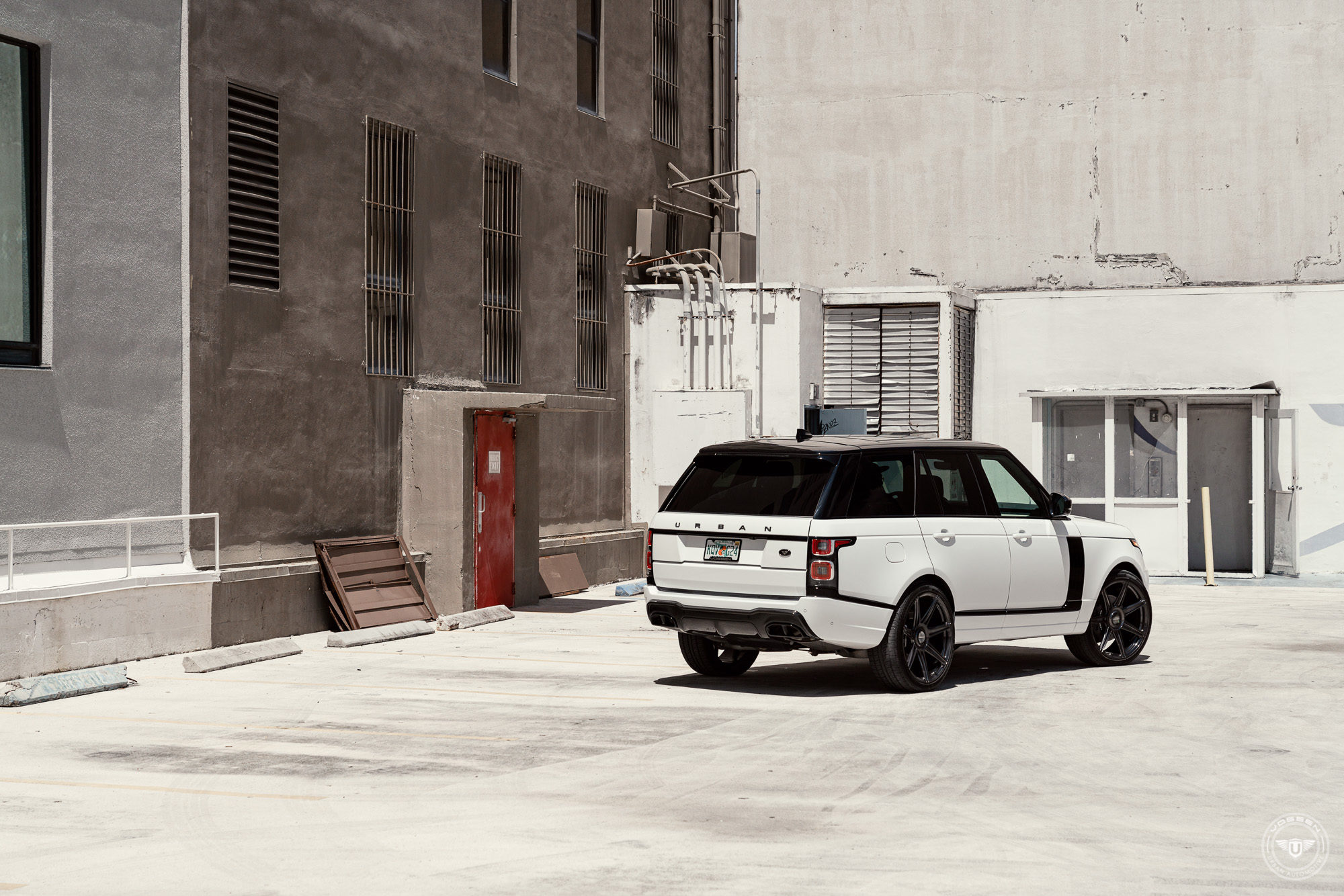 Range Rover Style 17 URBAN AUTOMOTIVE RANGE ROVER - SERIES 17: S17-11 - Vossen Wheels