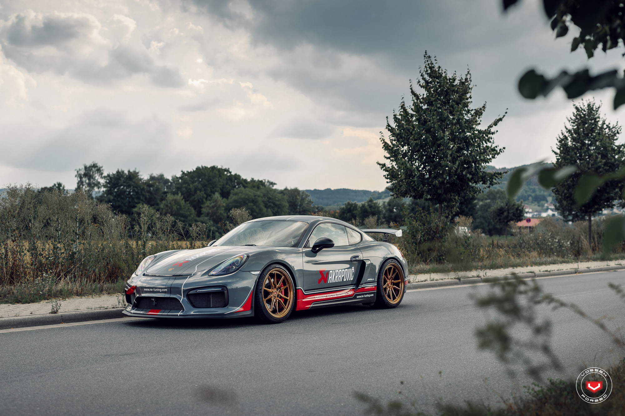 PORSCHE 918 CAYMAN GT4 - M-X SERIES: ML-X2 - Vossen Wheels