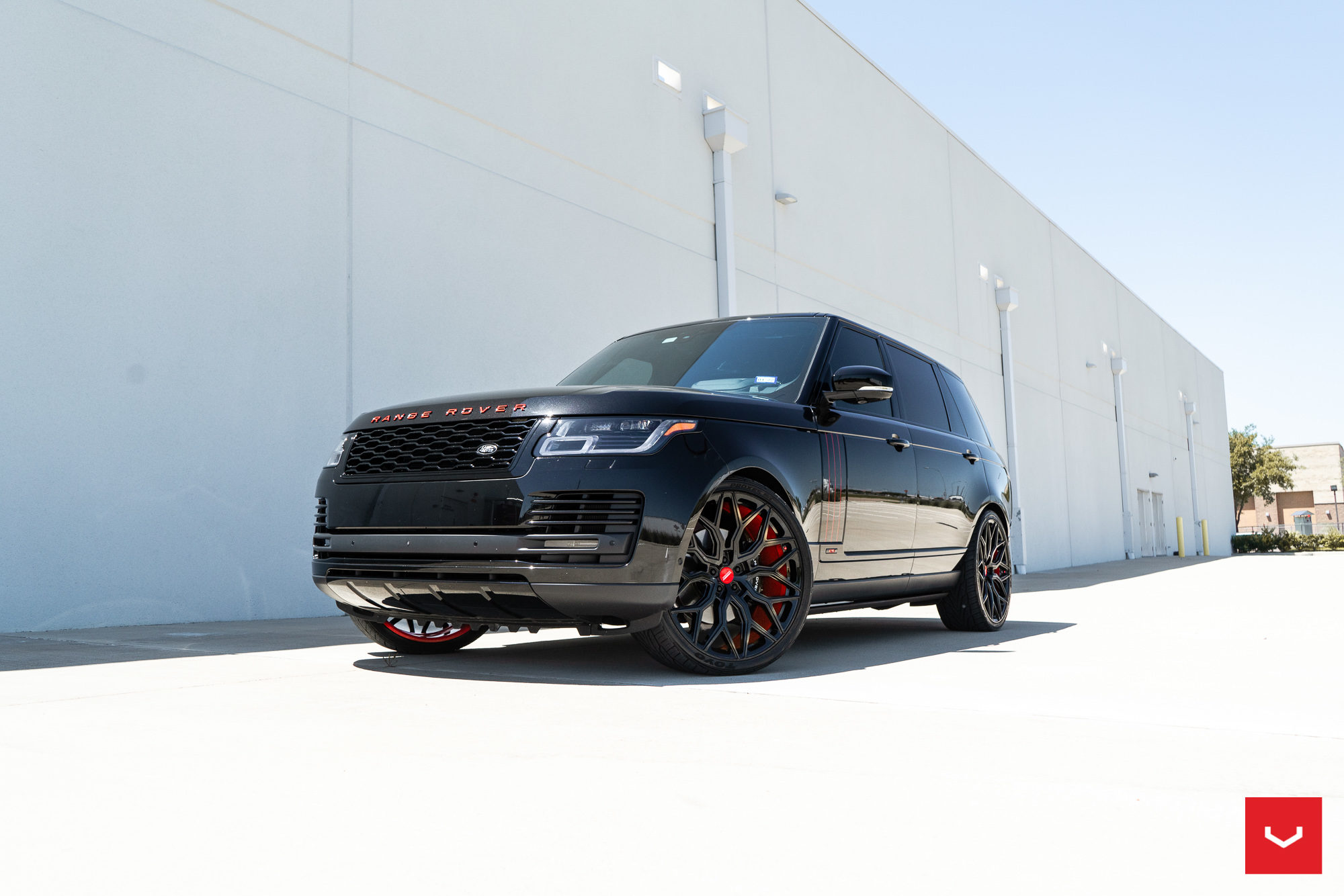 RANGE ROVER HSE - HYBRID FORGED SEROES: HF-2 - Vossen Wheels
