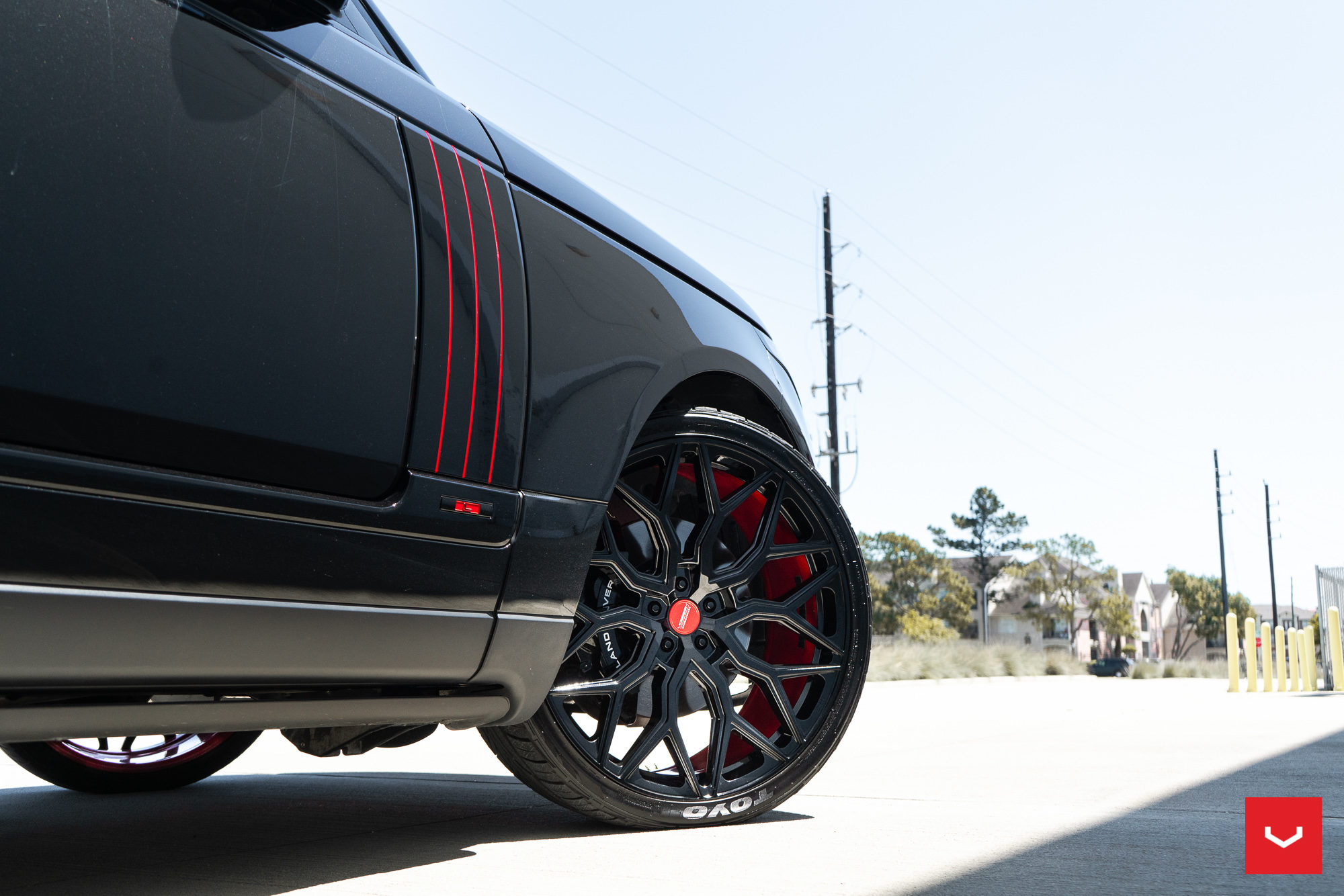 RANGE ROVER HSE - HYBRID FORGED SEROES: HF-2 - Vossen Wheels