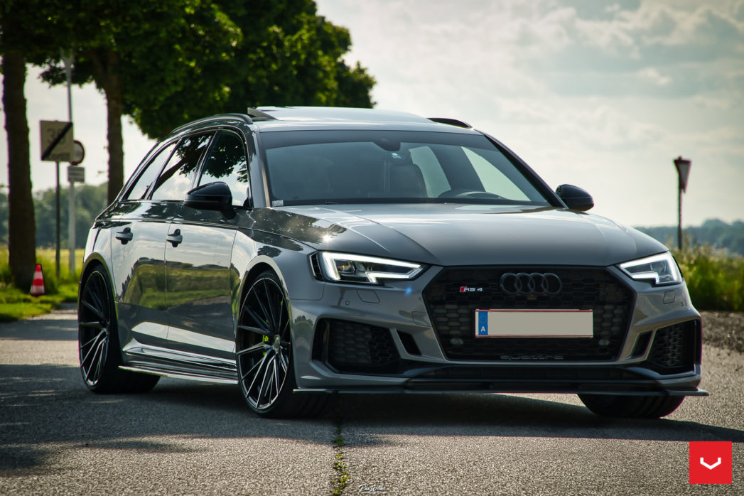 Audi Rs4 - Hybrid Forged Series: Hf-4t - Vossen Wheels