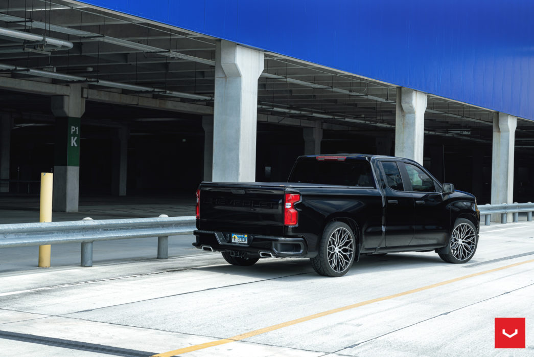 CHEVROLET SILVERADO - HYBRID FORGED SERIES: HF6-3 - Vossen Wheels