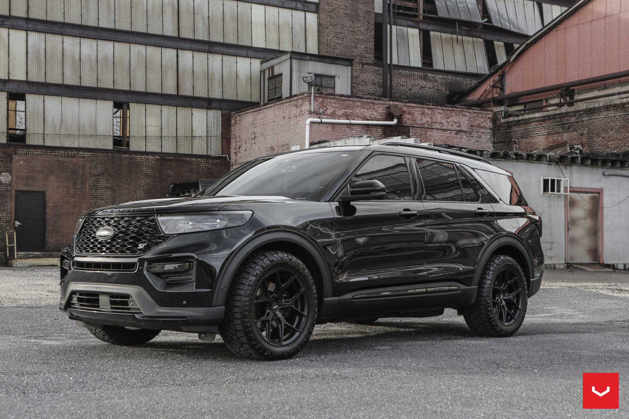 FORD EXPLORER ST - HYBRID FORGED SERIES: HF-5 - Vossen Wheels