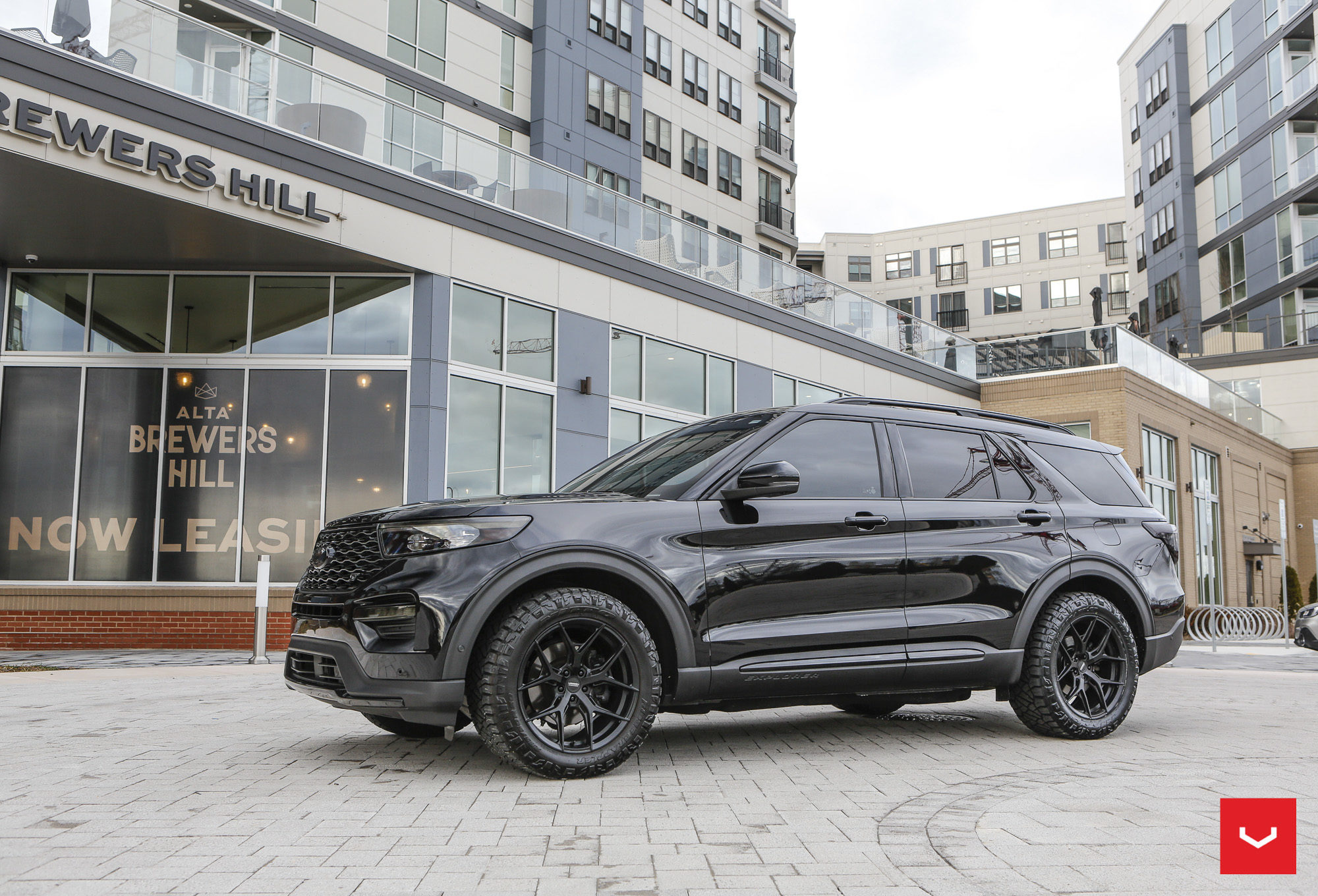 FORD EXPLORER ST - HYBRID FORGED SERIES: HF-5 - Vossen Wheels