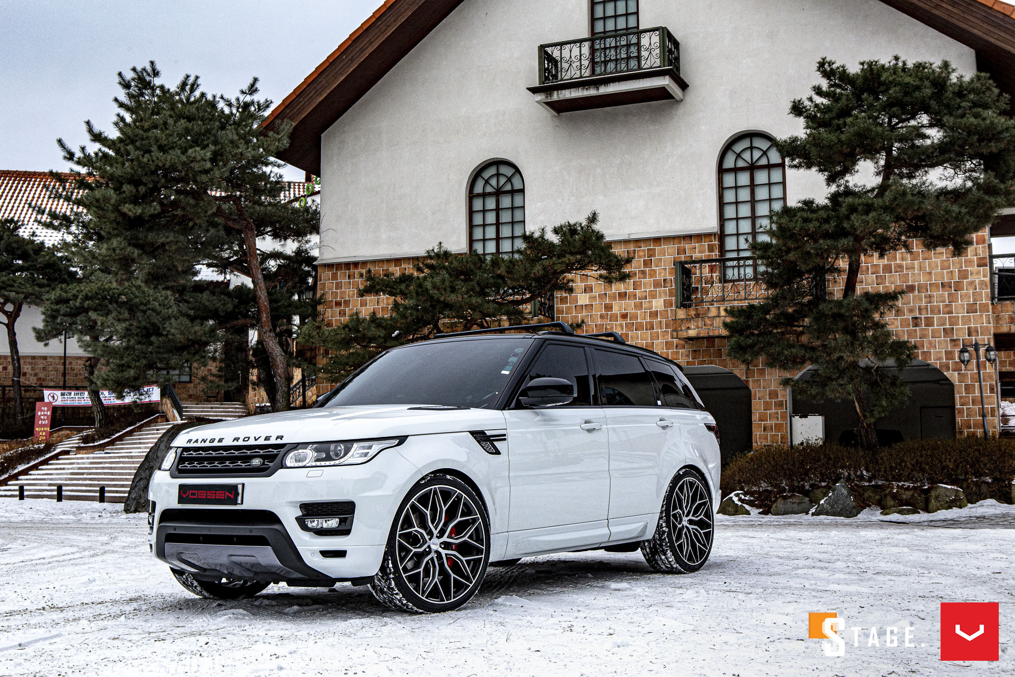 LAND ROVER RANGE ROVER - HYBRID FORGED SERIES: HF-2 - Vossen Wheels