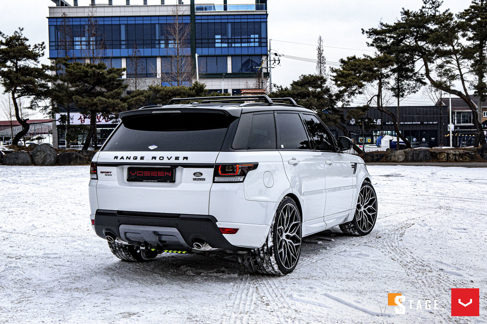 LAND ROVER RANGE ROVER - HYBRID FORGED SERIES: HF-2 - Vossen Wheels
