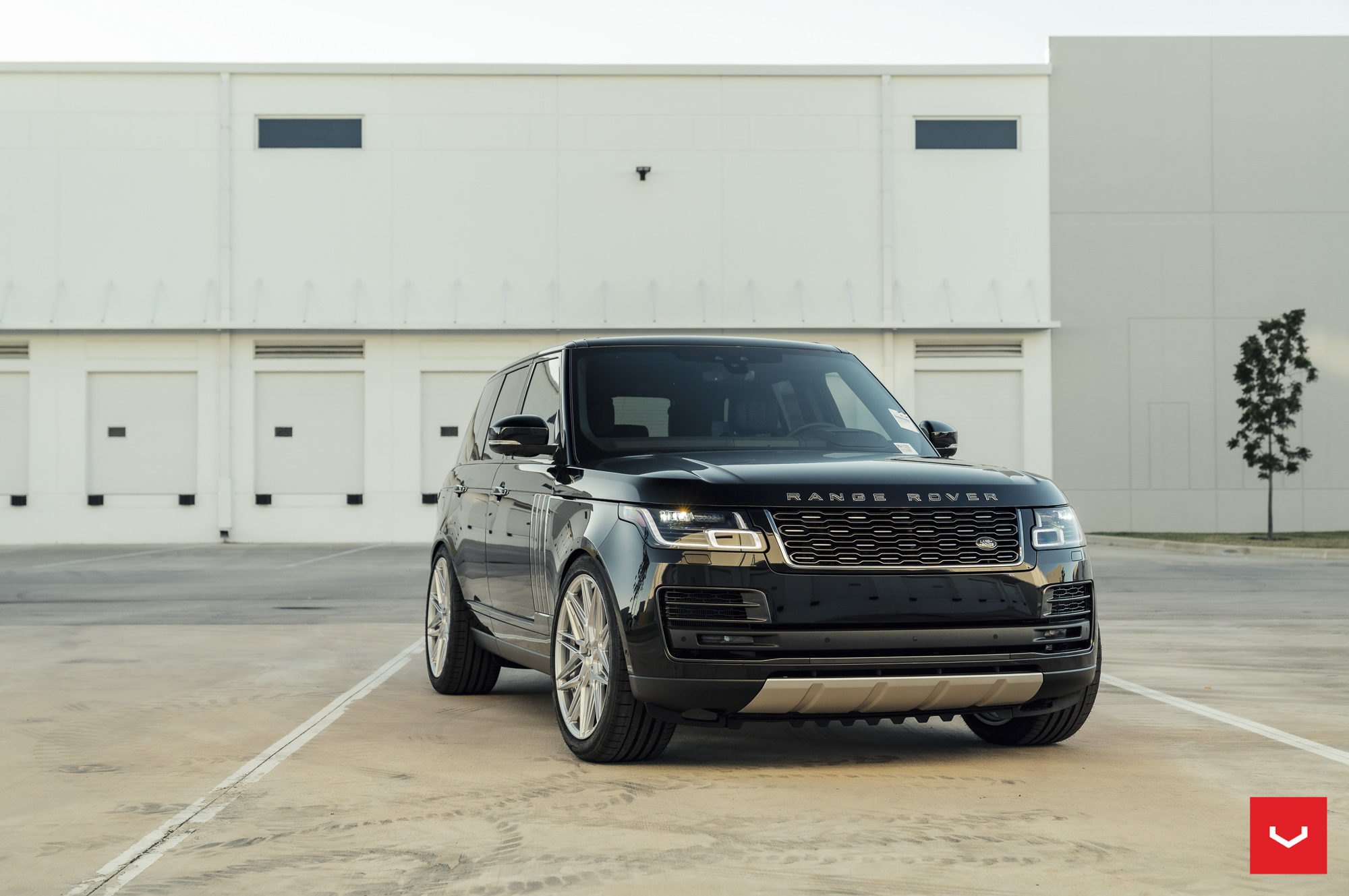 LAND ROVER RANGE ROVER - HYBRID FORGED SERIES: HF-7 - Vossen Wheels