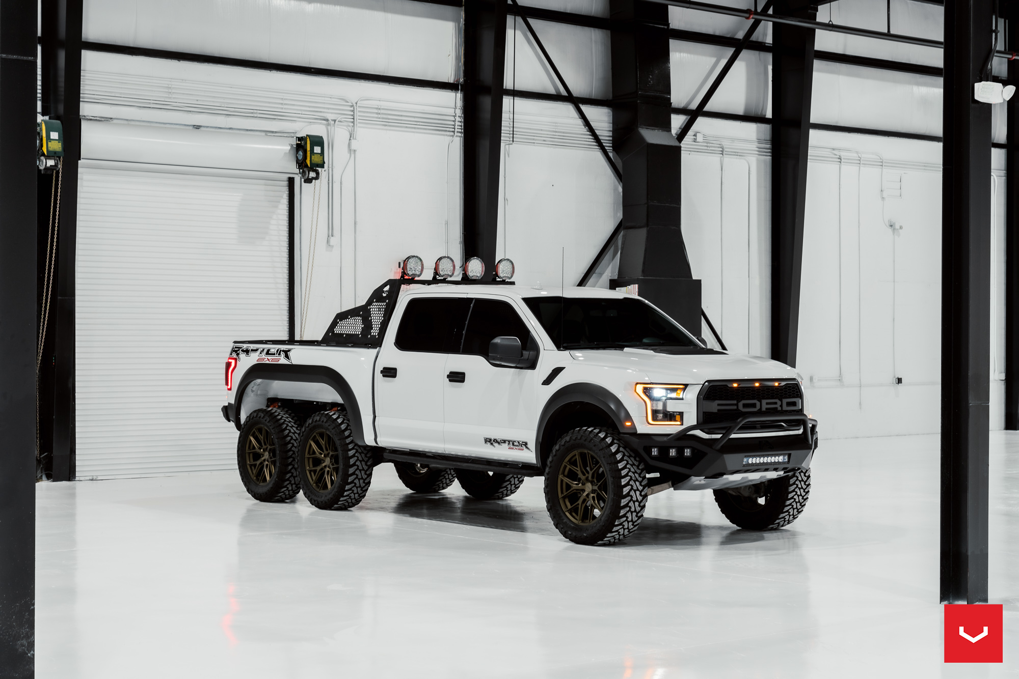 FORD RAPTOR 6X6 - HYBRID FORGED SERIES: HF6-4 - Vossen Wheels