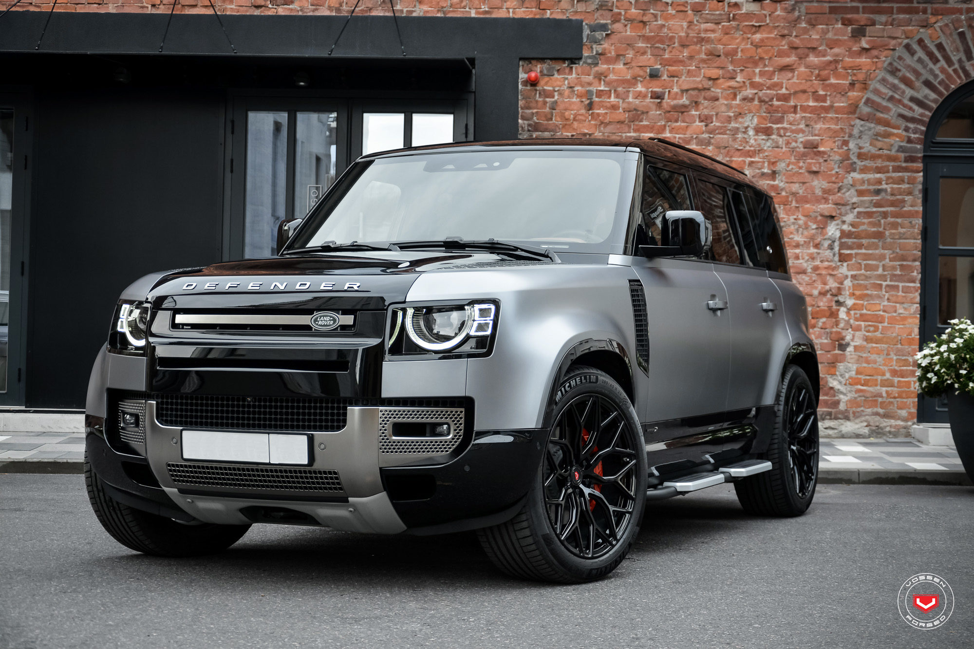 Land Rover Defender 110 - Series 17: S17-01 - Vossen Wheels