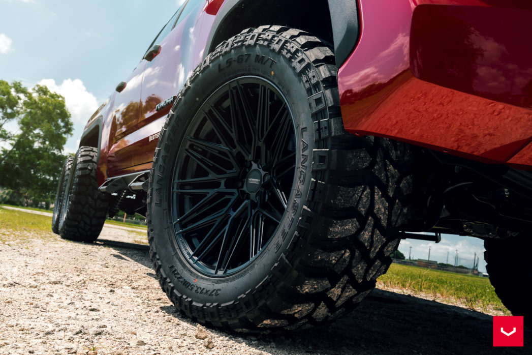 TOYOTA TUNDRA 6X6 - HYBRID FORGED SERIES: HF6-5 - Vossen Wheels