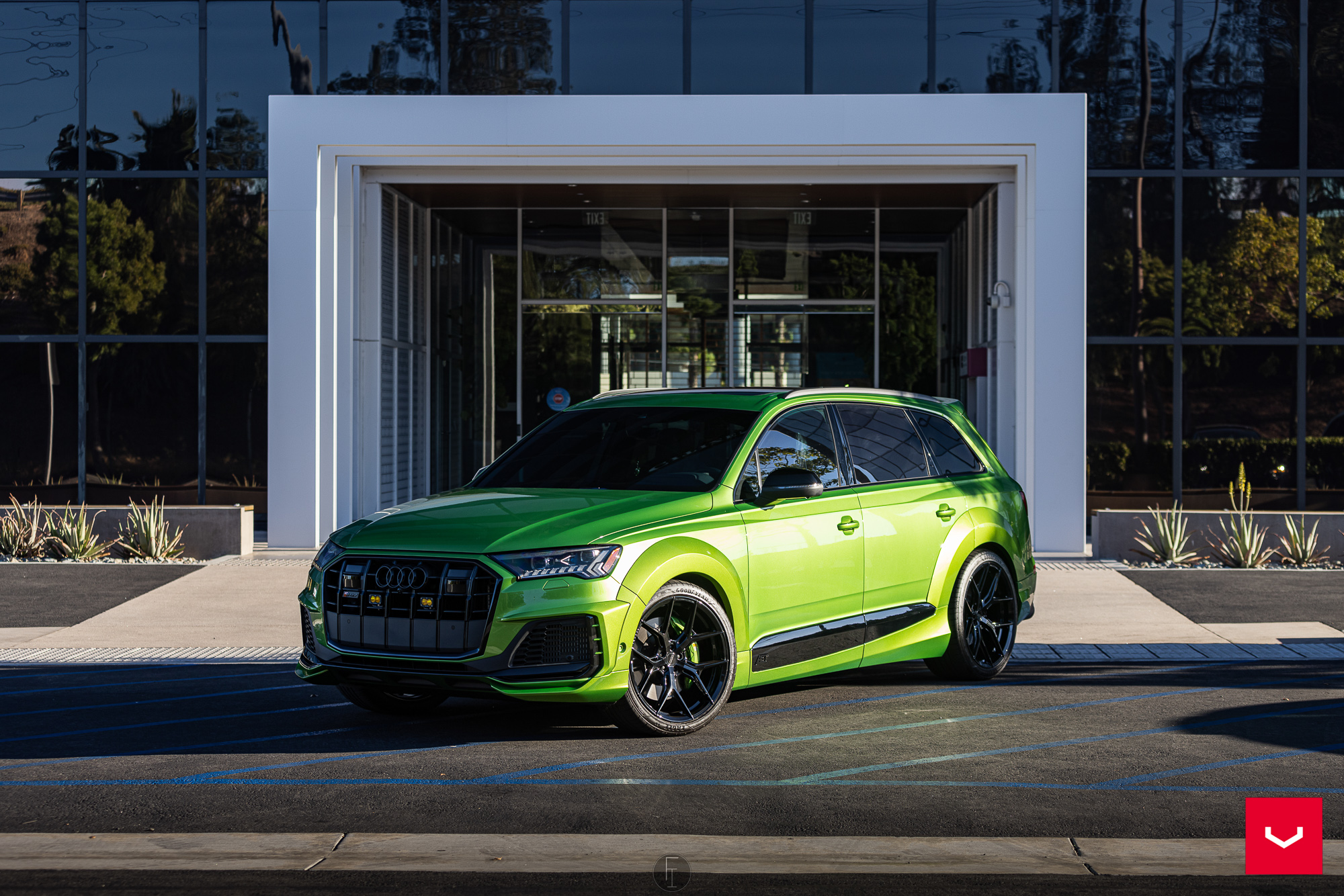 AUDI SQ7 ABT - HYBRID FORGED SERIES: HF-5 - Vossen Wheels