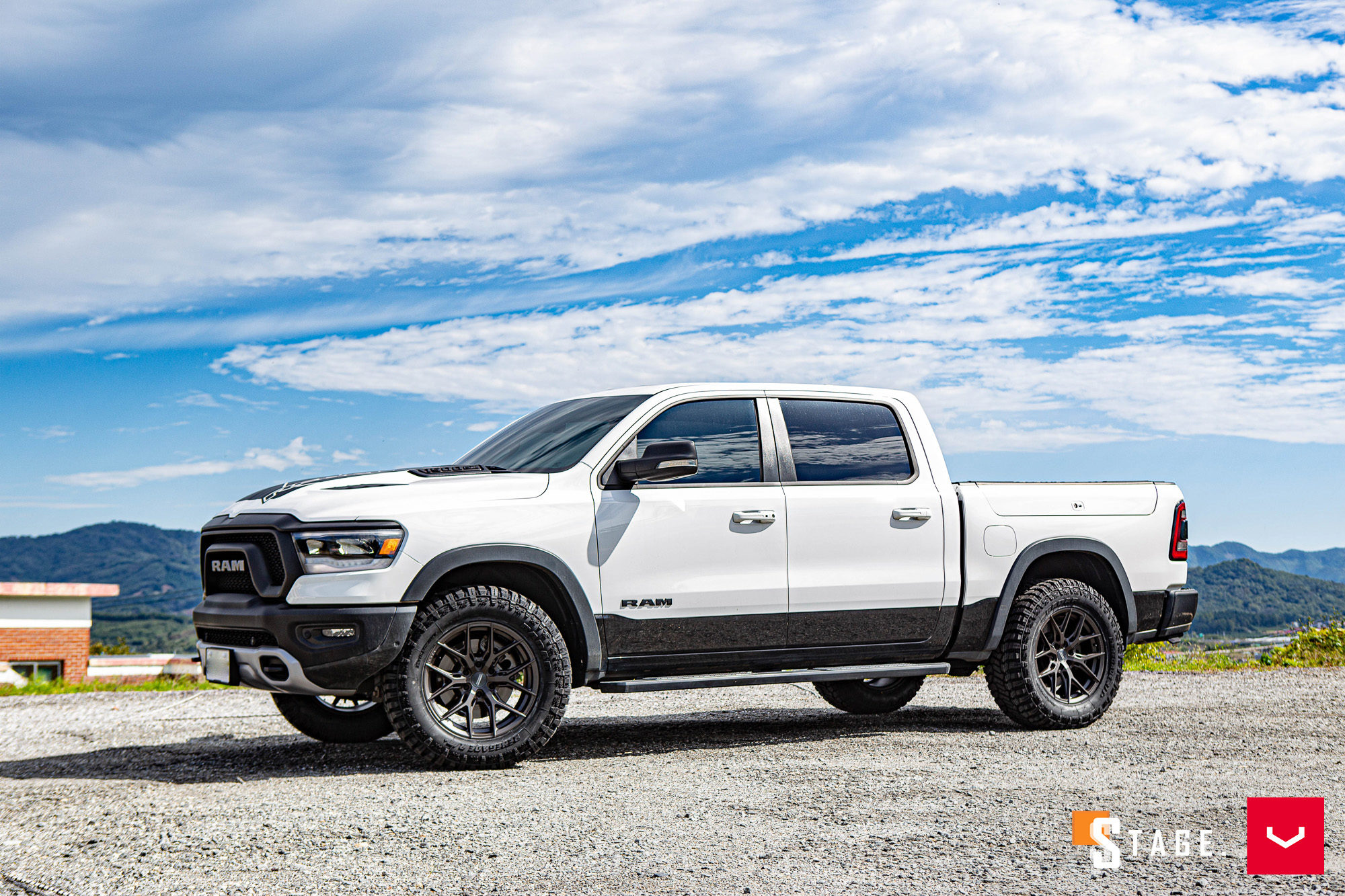 RAM REBEL - HYRBID FORGED SERIES: HF6-4 - Vossen Wheels