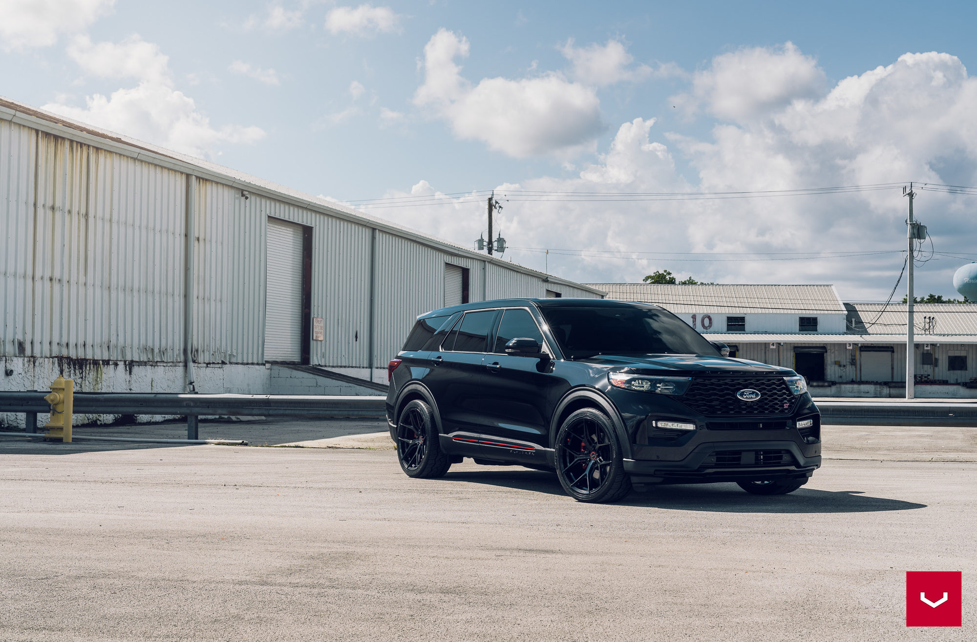 FORD EXPLORER ST - HYBRID FORGED SERIES: HF-5 - Vossen Wheels