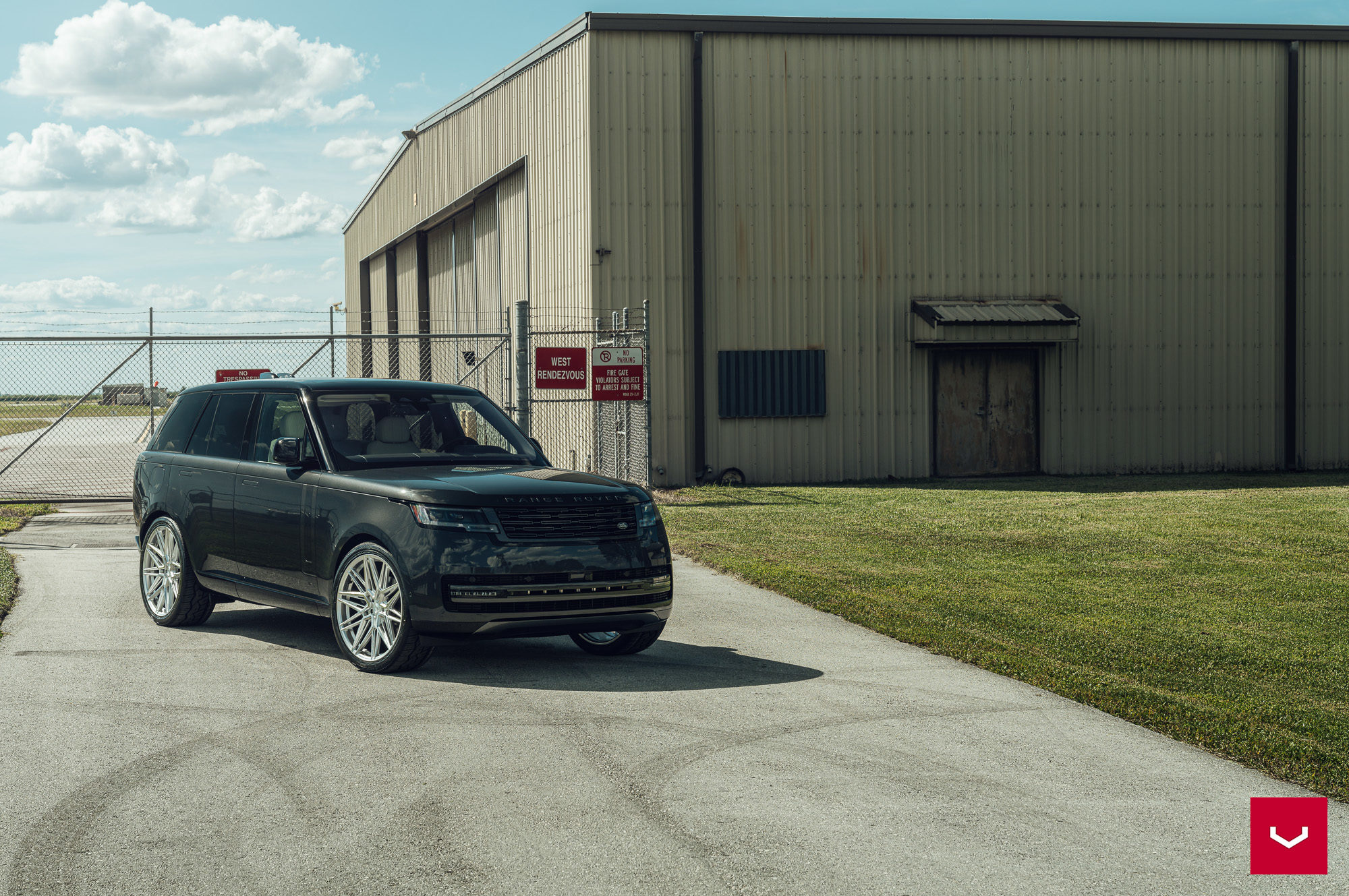 LAND ROVER RANGE ROVER - HYBRID FORGED SERIES: HF-7 - Vossen Wheels