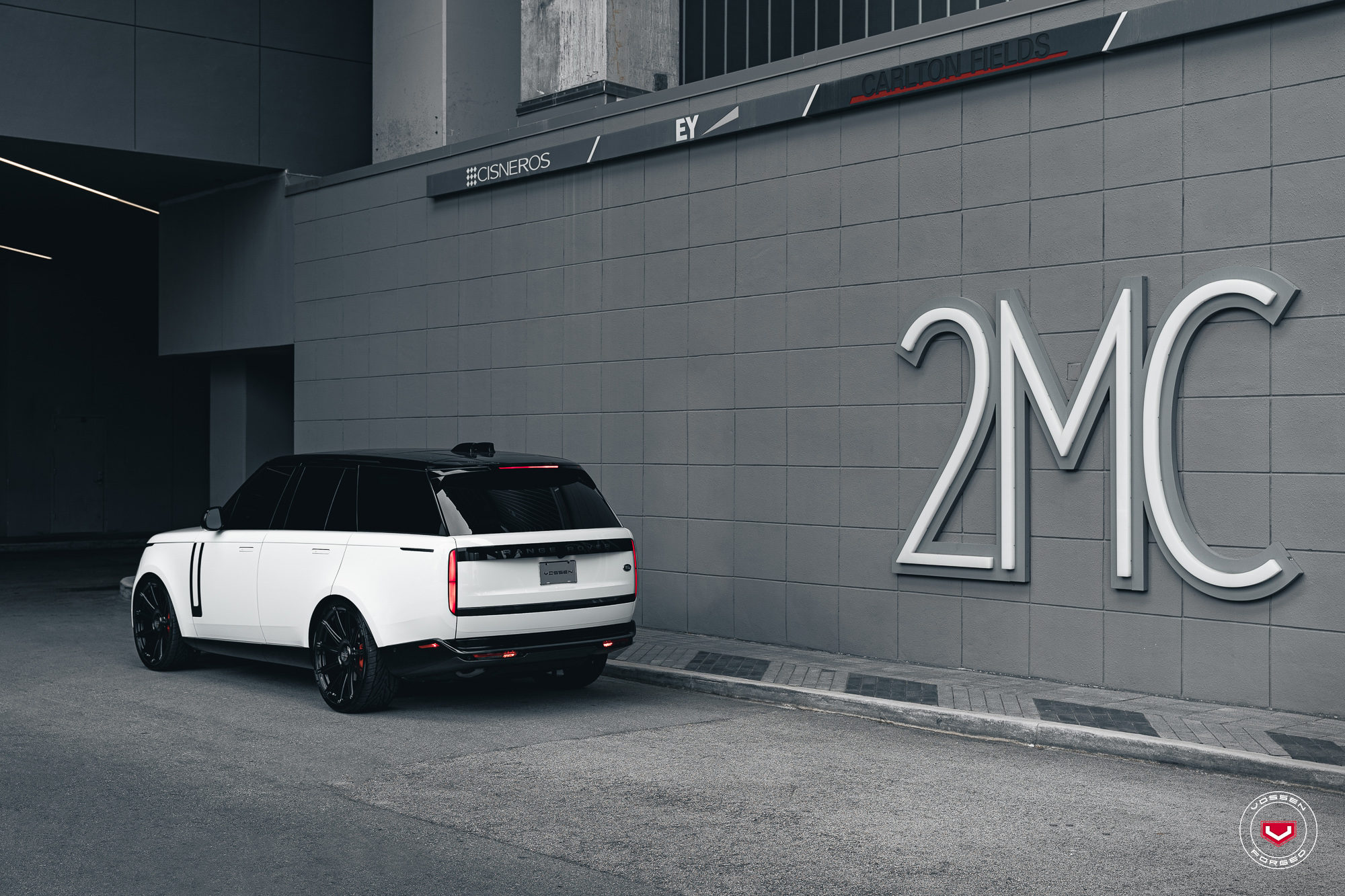 Range Rover Style 17 LAND ROVER RANGE ROVER - SERIES 17: S17-12 - Vossen Wheels