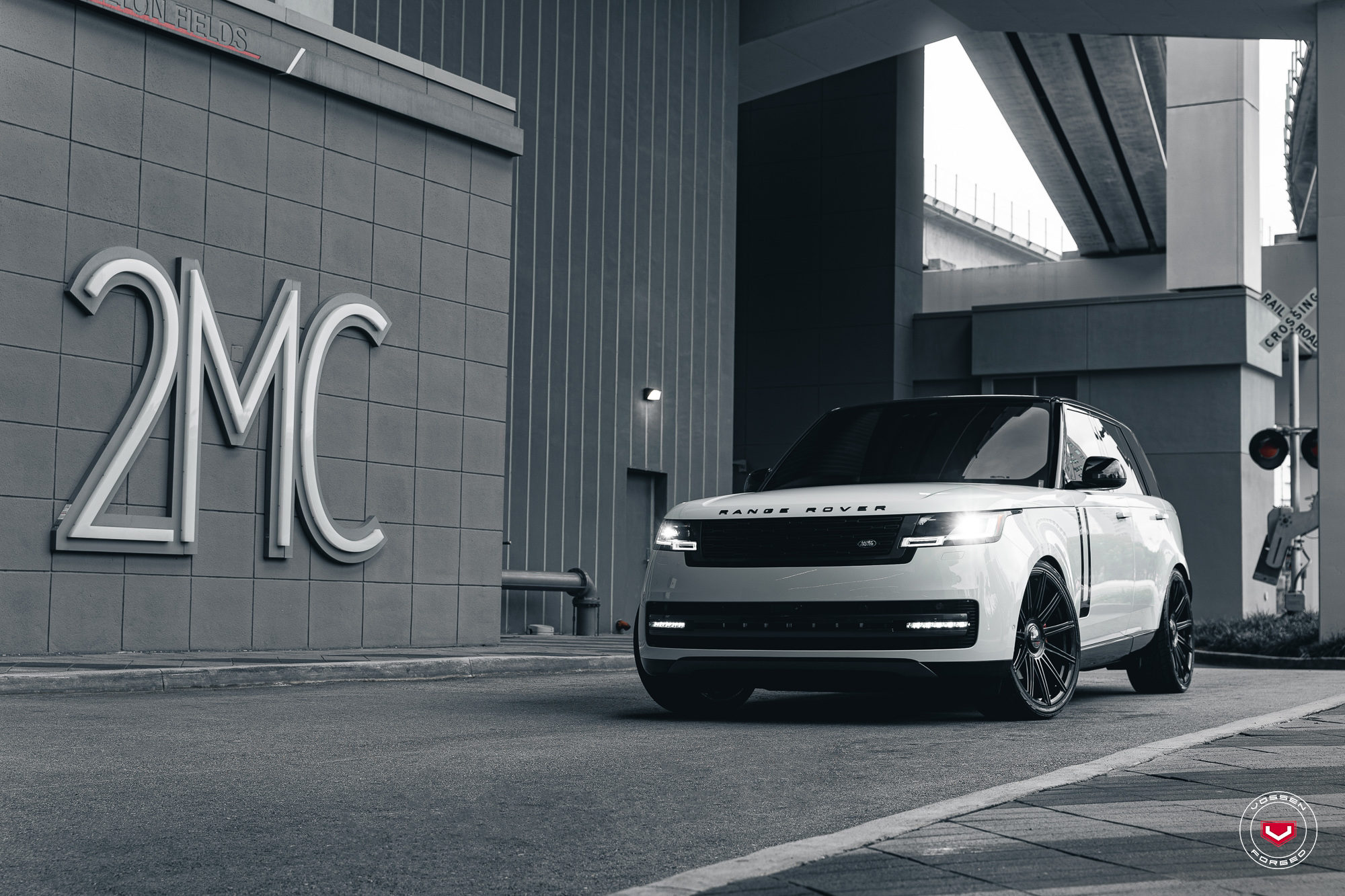 Range Rover Style 17 LAND ROVER RANGE ROVER - SERIES 17: S17-12 - Vossen Wheels