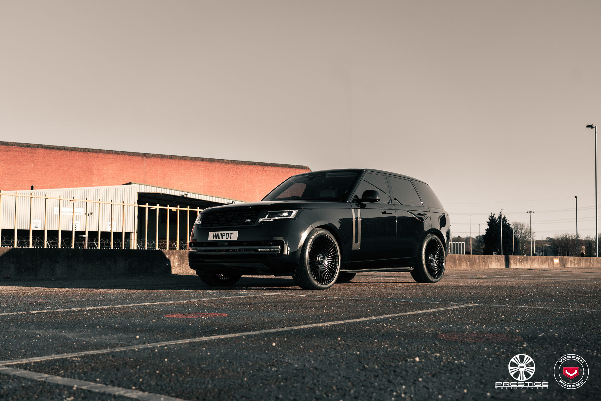 Range Rover Style 17 NEW RANGE ROVER - SERIES 17: S17-16 - Vossen Wheels