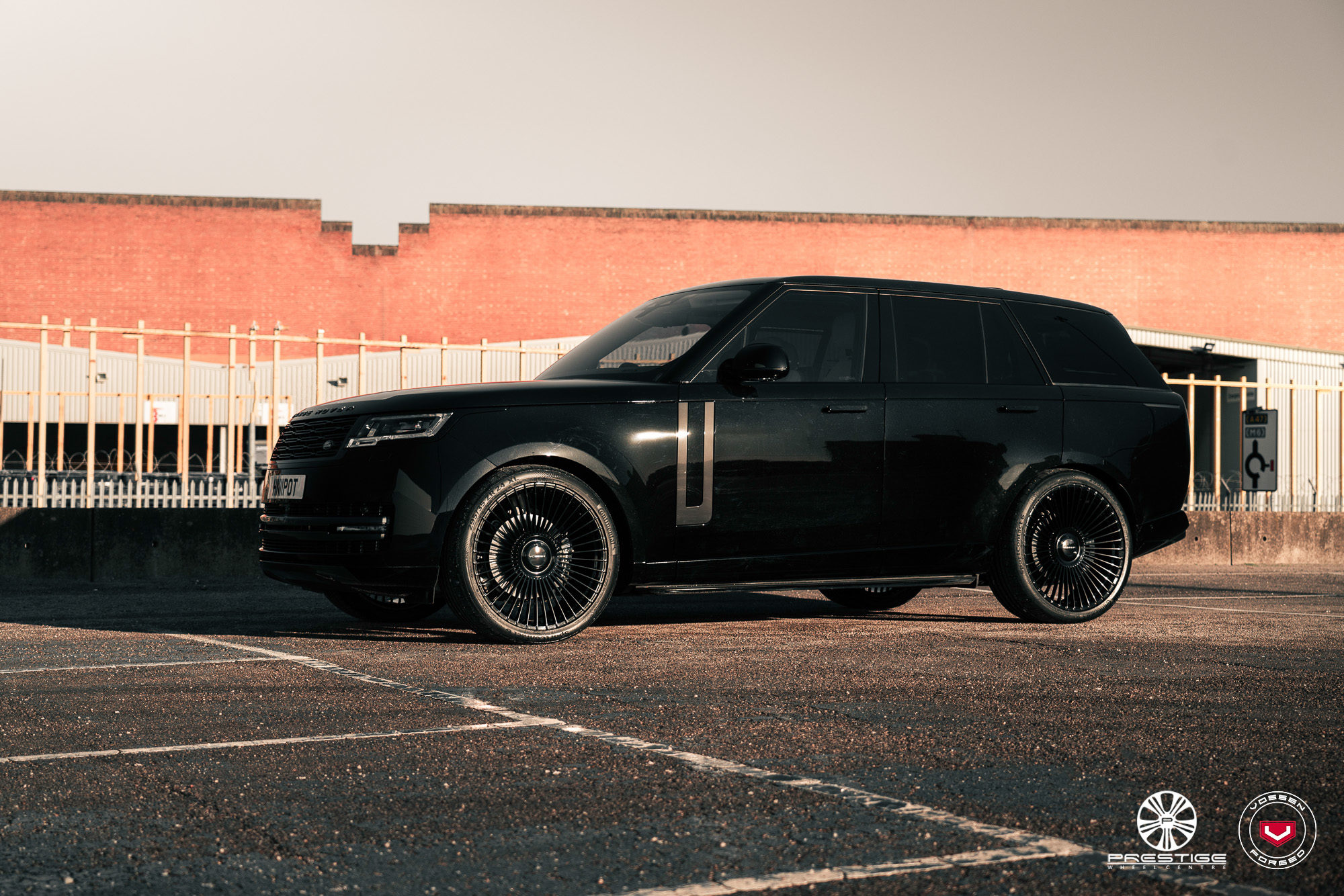 Range Rover Style 17 NEW RANGE ROVER - SERIES 17: S17-16 - Vossen Wheels