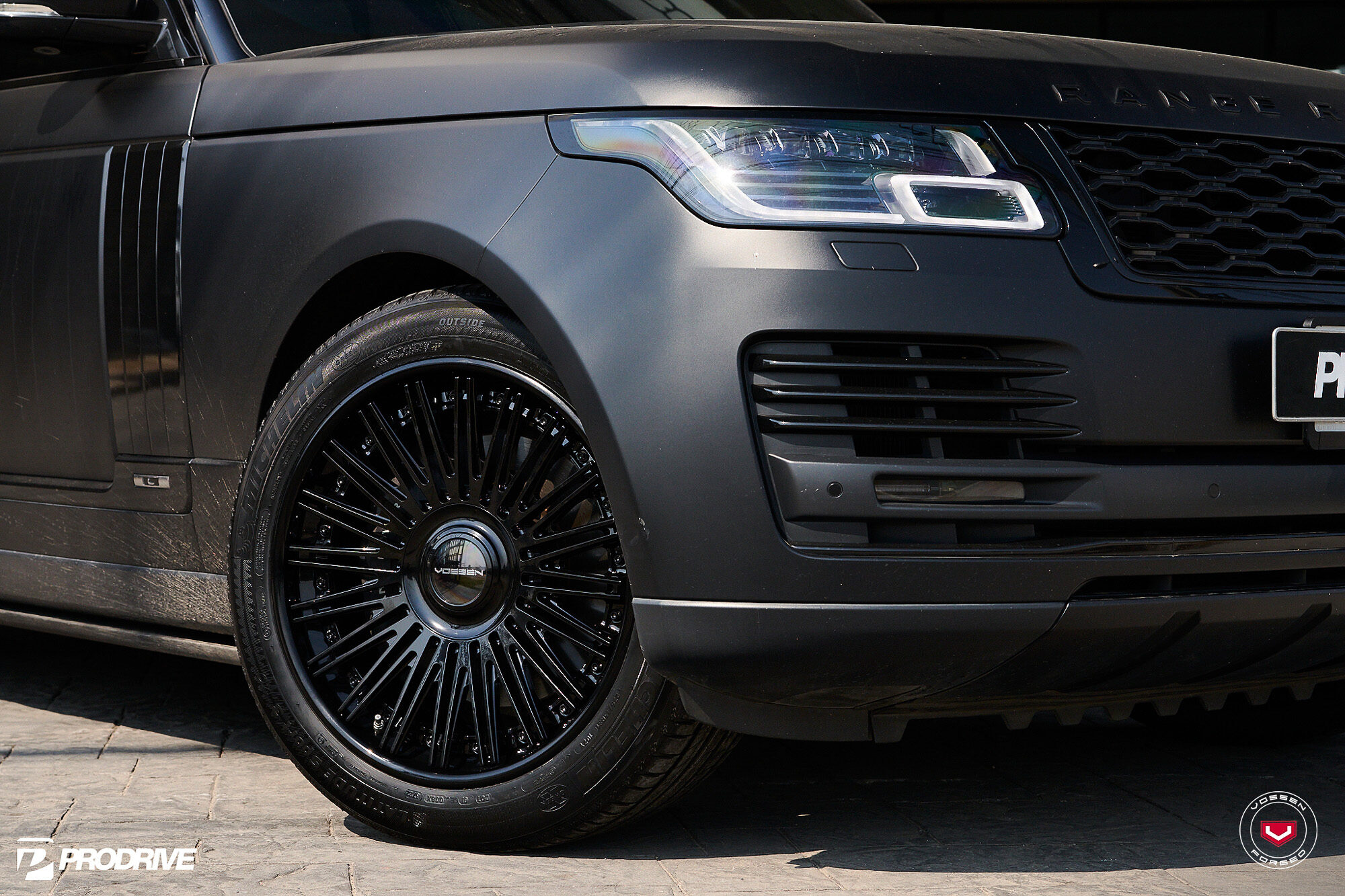 Range Rover Style 17 LAND ROVER RANGE ROVER - SERIES 17: S17-14 (3-PIECE) - Vossen Wheels