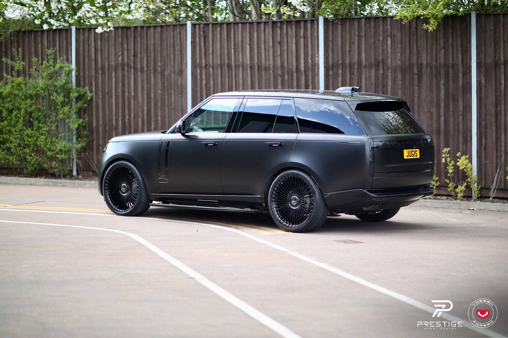Range Rover Style 17 LAND ROVER RANGE ROVER - SERIES 17: S17-16 - Vossen Wheels
