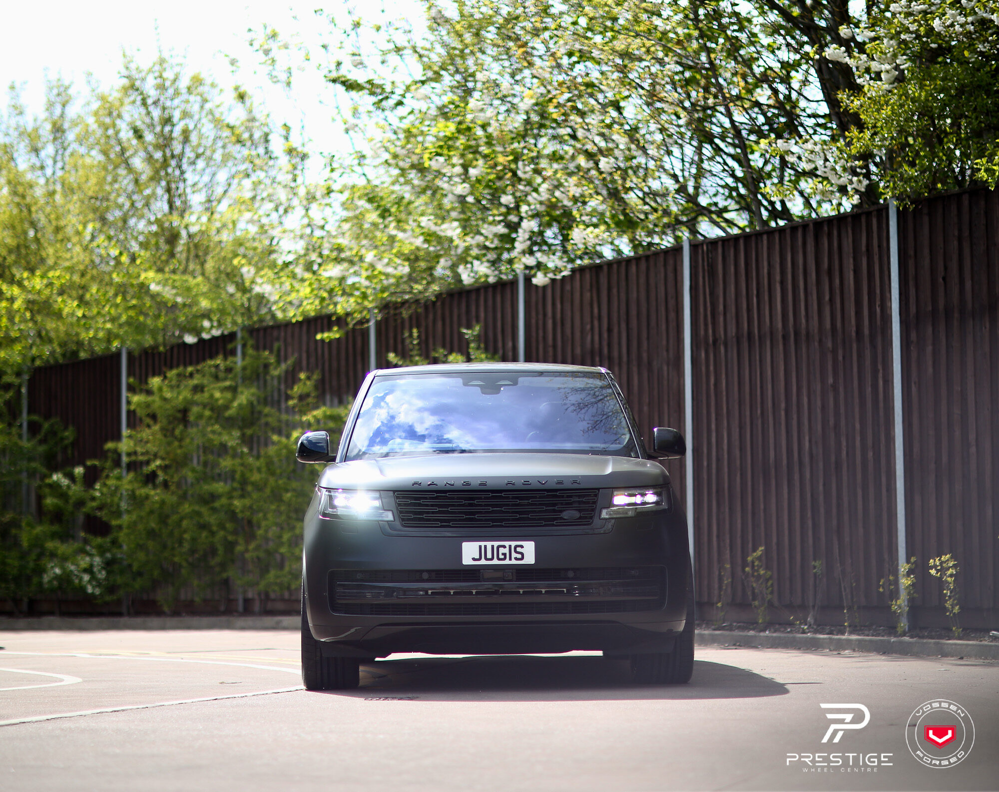 Range Rover Style 17 LAND ROVER RANGE ROVER - SERIES 17: S17-16 - Vossen Wheels