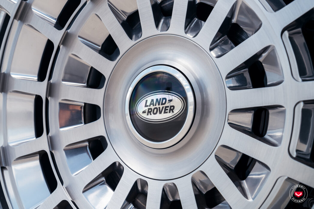 LAND ROVER RANGE ROVER - LC3 SERIES: LC3-12 - Vossen Wheels